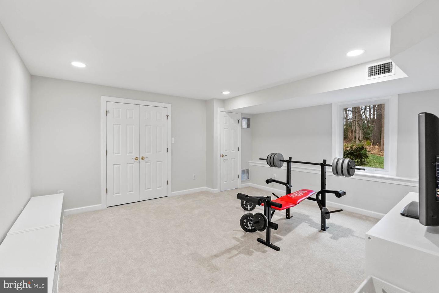 1050 NORTHFALLS CT, GREAT FALLS, Virginia 22066, 6 Bedrooms Bedrooms, ,4 BathroomsBathrooms,Residential,For sale,1050 NORTHFALLS CT,VAFX2280240 MLS # VAFX2280240