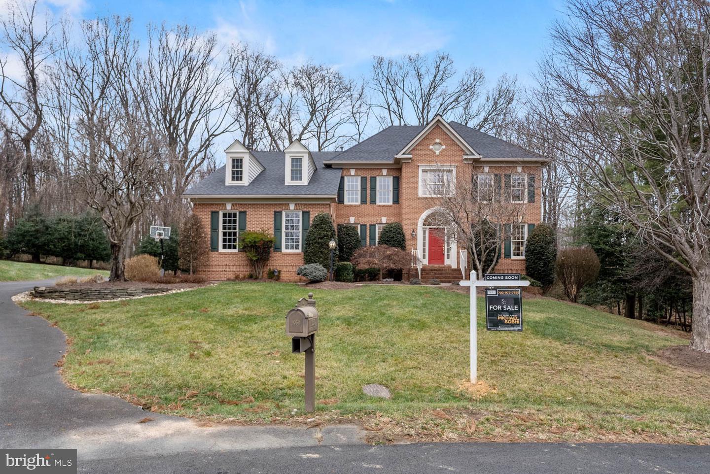 1050 NORTHFALLS CT, GREAT FALLS, Virginia 22066, 6 Bedrooms Bedrooms, ,4 BathroomsBathrooms,Residential,For sale,1050 NORTHFALLS CT,VAFX2280240 MLS # VAFX2280240