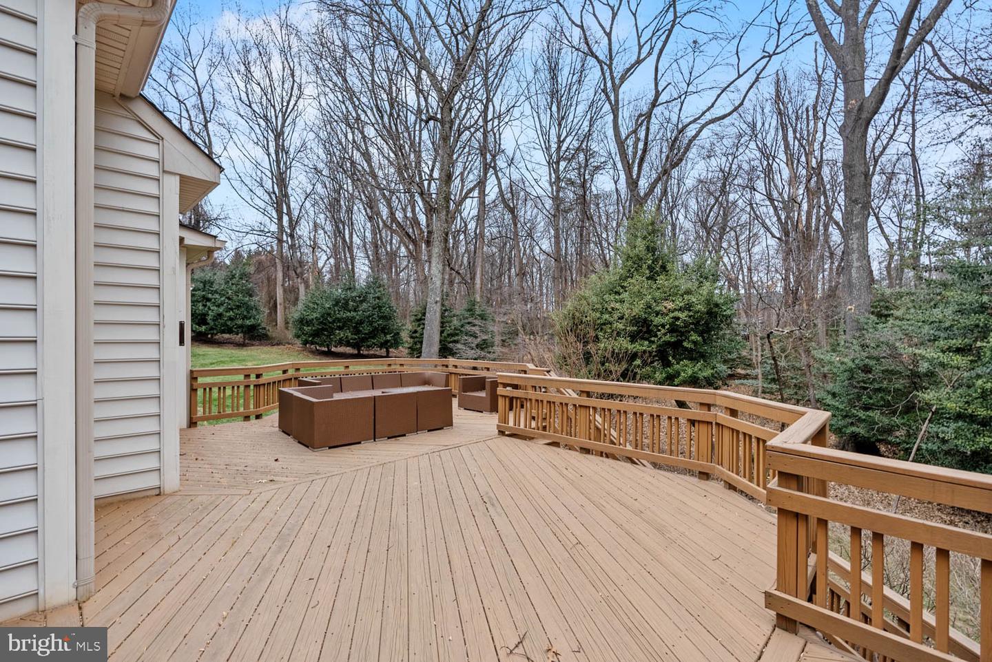 1050 NORTHFALLS CT, GREAT FALLS, Virginia 22066, 6 Bedrooms Bedrooms, ,4 BathroomsBathrooms,Residential,For sale,1050 NORTHFALLS CT,VAFX2280240 MLS # VAFX2280240