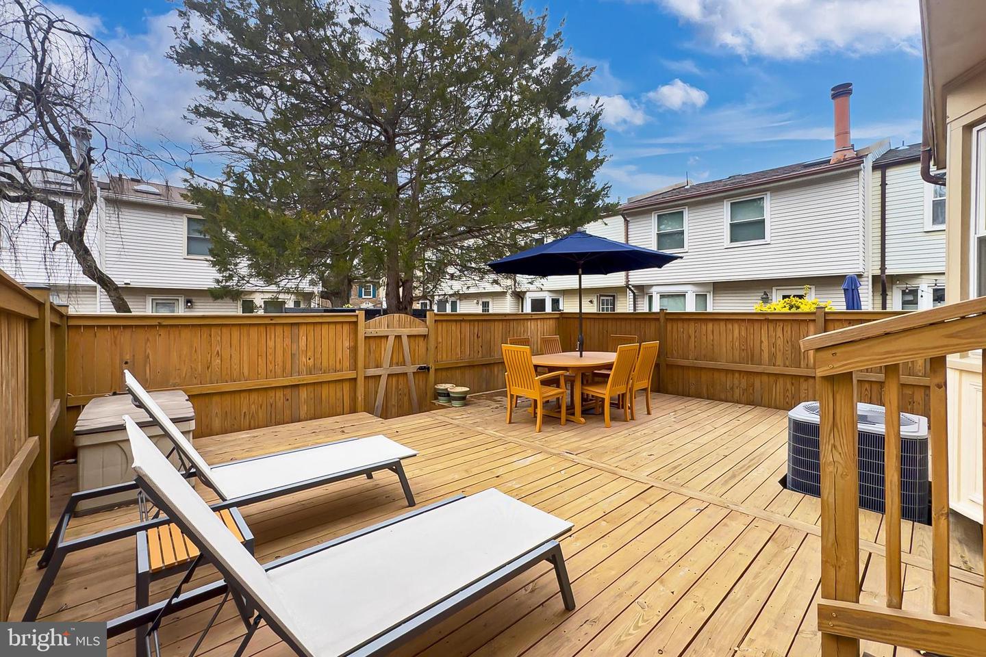 221 GUNDRY DR, FALLS CHURCH, Virginia 22046, 3 Bedrooms Bedrooms, ,3 BathroomsBathrooms,Residential,For sale,221 GUNDRY DR,VAFA2003476 MLS # VAFA2003476