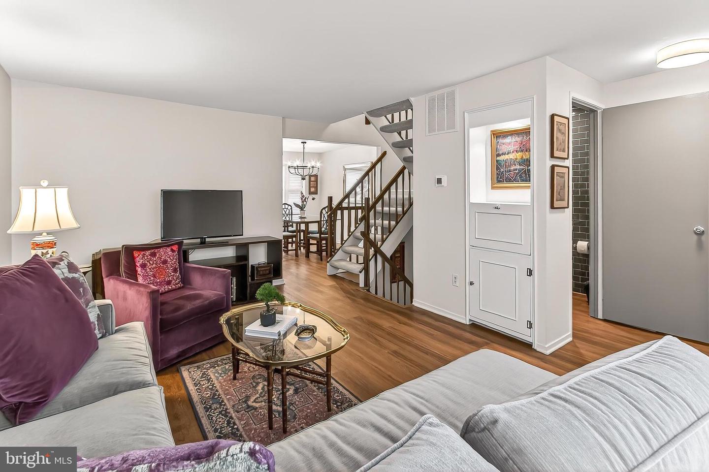 221 GUNDRY DR, FALLS CHURCH, Virginia 22046, 3 Bedrooms Bedrooms, ,3 BathroomsBathrooms,Residential,For sale,221 GUNDRY DR,VAFA2003476 MLS # VAFA2003476