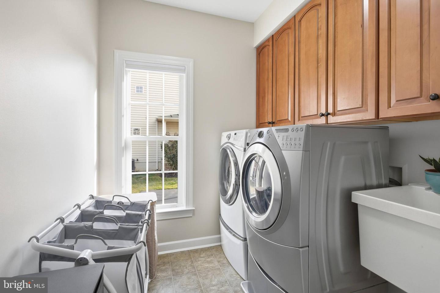 42662 GULICKS LANDING CT, ASHBURN, Virginia 20148, 5 Bedrooms Bedrooms, ,4 BathroomsBathrooms,Residential,For sale,42662 GULICKS LANDING CT,VALO2111984 MLS # VALO2111984 42662 GULICKS LANDING CT, ASHBURN, Virginia 20148, 5 Bedrooms Bedrooms, ,4 BathroomsBathrooms,Residential,For sale,42662 GULICKS LANDING CT,VALO2111984 MLS # VALO2111984