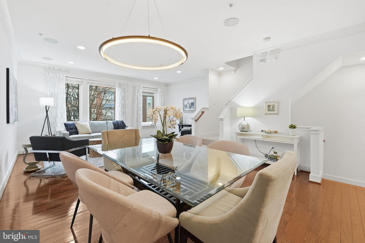 2993 ESKRIDGE RD, FAIRFAX, Virginia 22031, 4 Bedrooms Bedrooms, ,4 BathroomsBathrooms,Residential,For sale,2993 ESKRIDGE RD,VAFX2281564 MLS # VAFX2281564