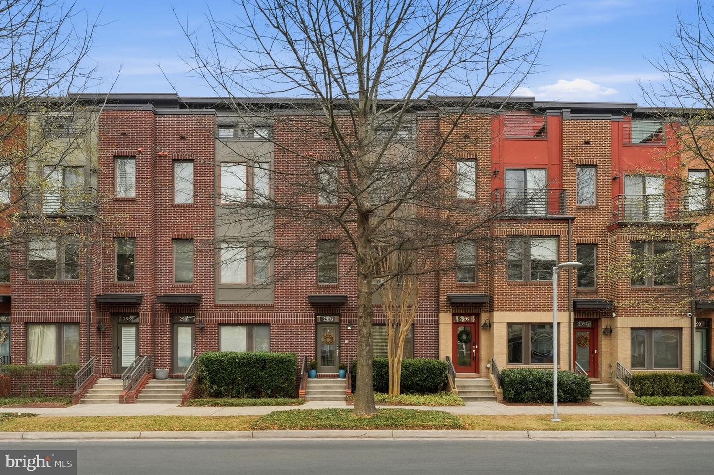 2993 ESKRIDGE RD, FAIRFAX, Virginia 22031, 4 Bedrooms Bedrooms, ,4 BathroomsBathrooms,Residential,For sale,2993 ESKRIDGE RD,VAFX2281564 MLS # VAFX2281564