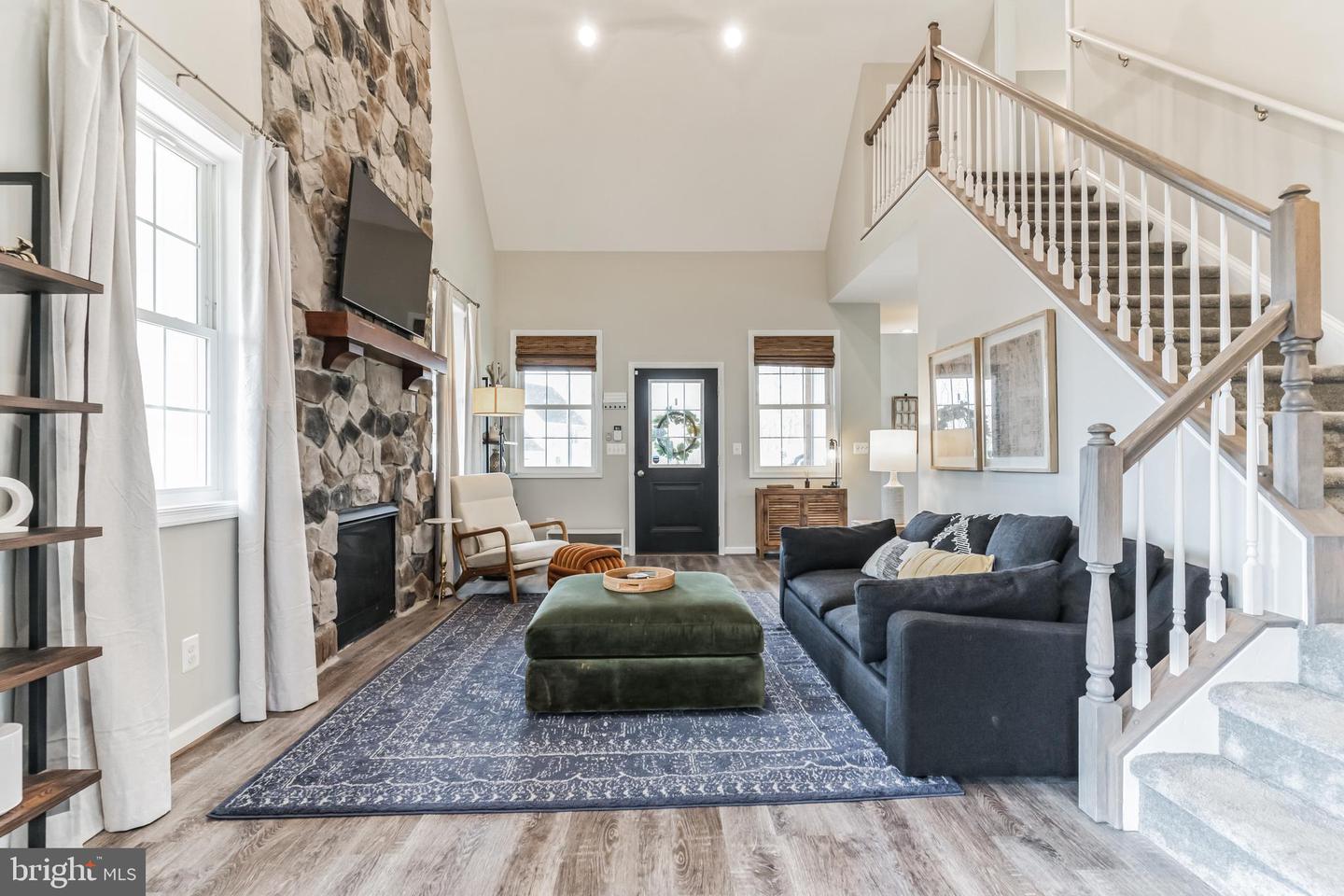 261 SUNSET VILLAGE RD, FRONT ROYAL, Virginia 22630, 3 Bedrooms Bedrooms, 3 Rooms Rooms,3 BathroomsBathrooms,Residential,For sale,261 SUNSET VILLAGE RD,VAWR2012910 MLS # VAWR2012910