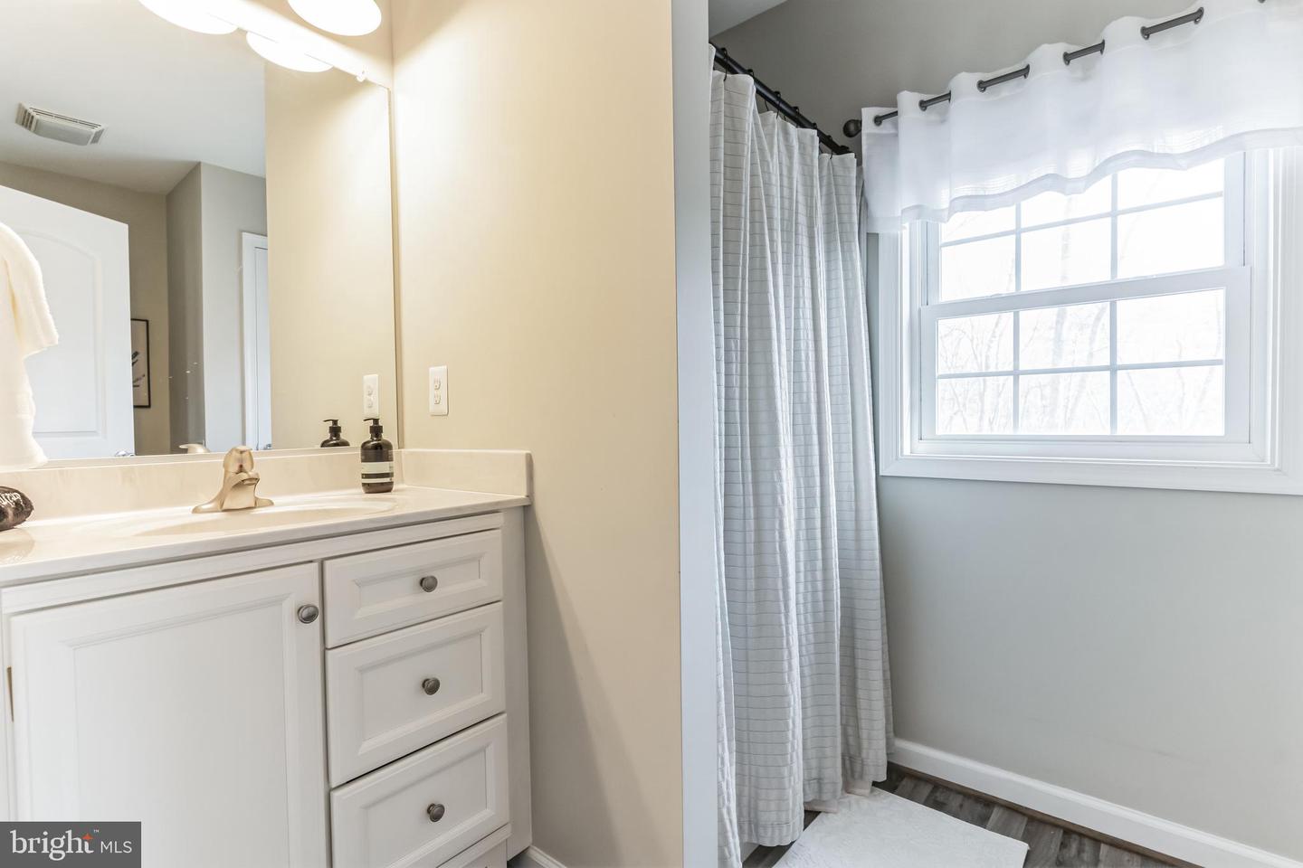 261 SUNSET VILLAGE RD, FRONT ROYAL, Virginia 22630, 3 Bedrooms Bedrooms, 3 Rooms Rooms,3 BathroomsBathrooms,Residential,For sale,261 SUNSET VILLAGE RD,VAWR2012910 MLS # VAWR2012910