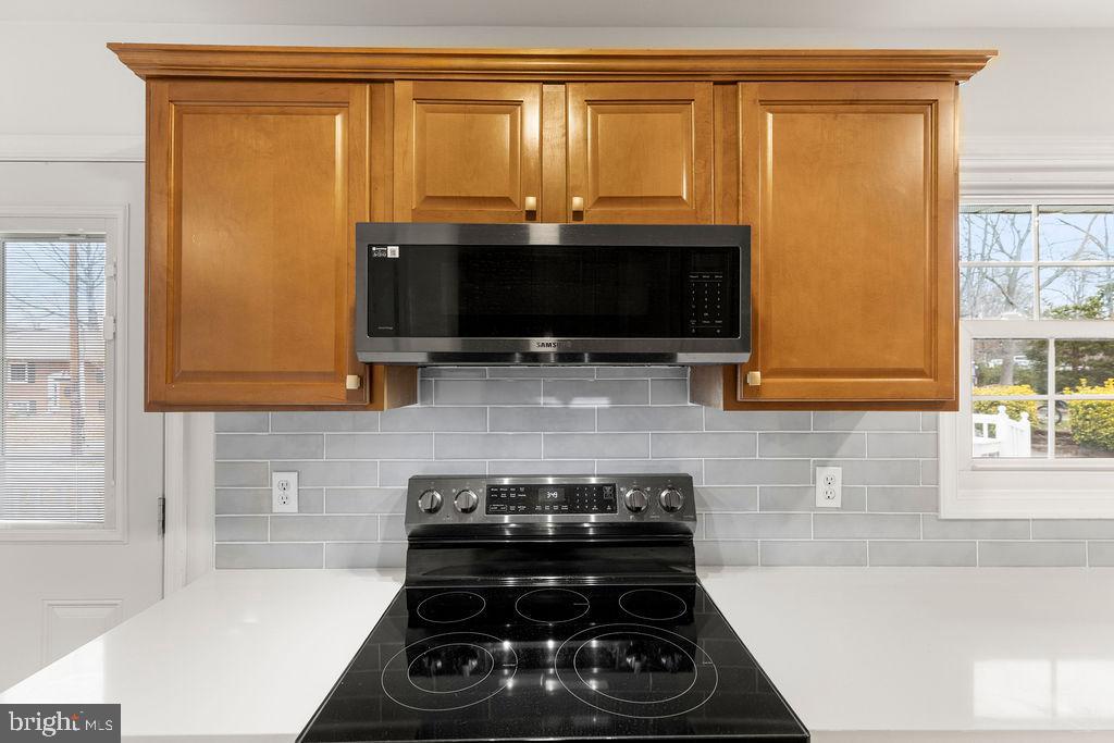 1025 AQUIA DR, STAFFORD, Virginia 22554, 3 Bedrooms Bedrooms, 7 Rooms Rooms,2 BathroomsBathrooms,Residential,For sale,1025 AQUIA DR,VAST2044598 MLS # VAST2044598