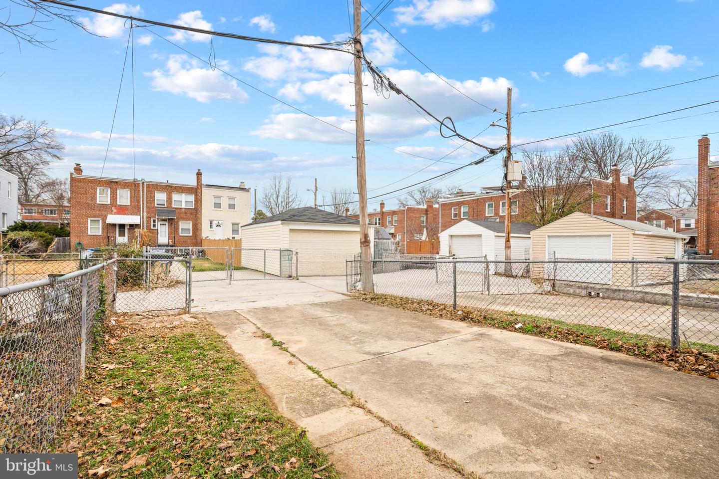 838 BUCHANAN ST NE, WASHINGTON, District Of Columbia 20017, 4 Bedrooms Bedrooms, 6 Rooms Rooms,2 BathroomsBathrooms,Residential,For sale,838 BUCHANAN ST NE,DCDC2234276 MLS # DCDC2234276