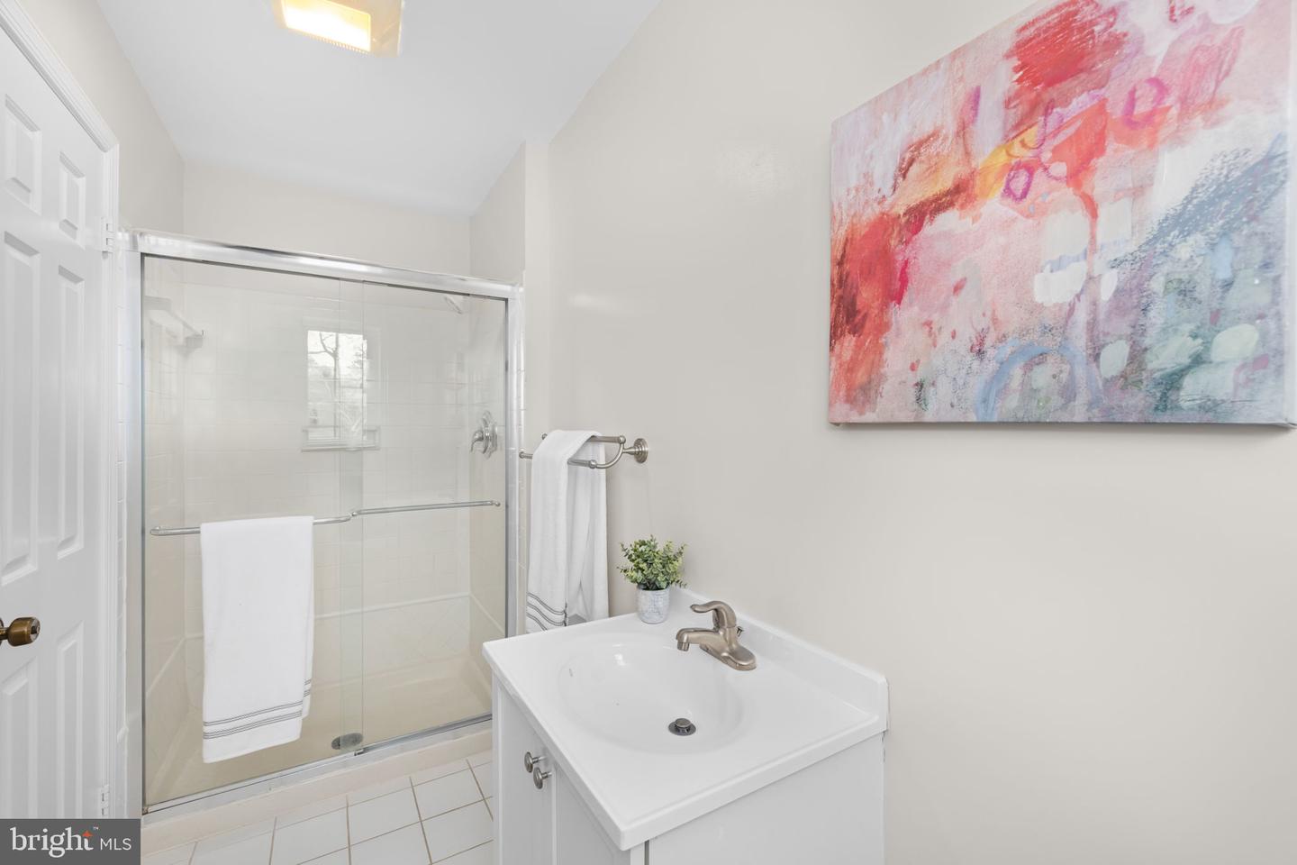 1446 LAUREL HILL RD, VIENNA, Virginia 22182, 4 Bedrooms Bedrooms, ,3 BathroomsBathrooms,Residential,For sale,1446 LAUREL HILL RD,VAFX2281972 MLS # VAFX2281972