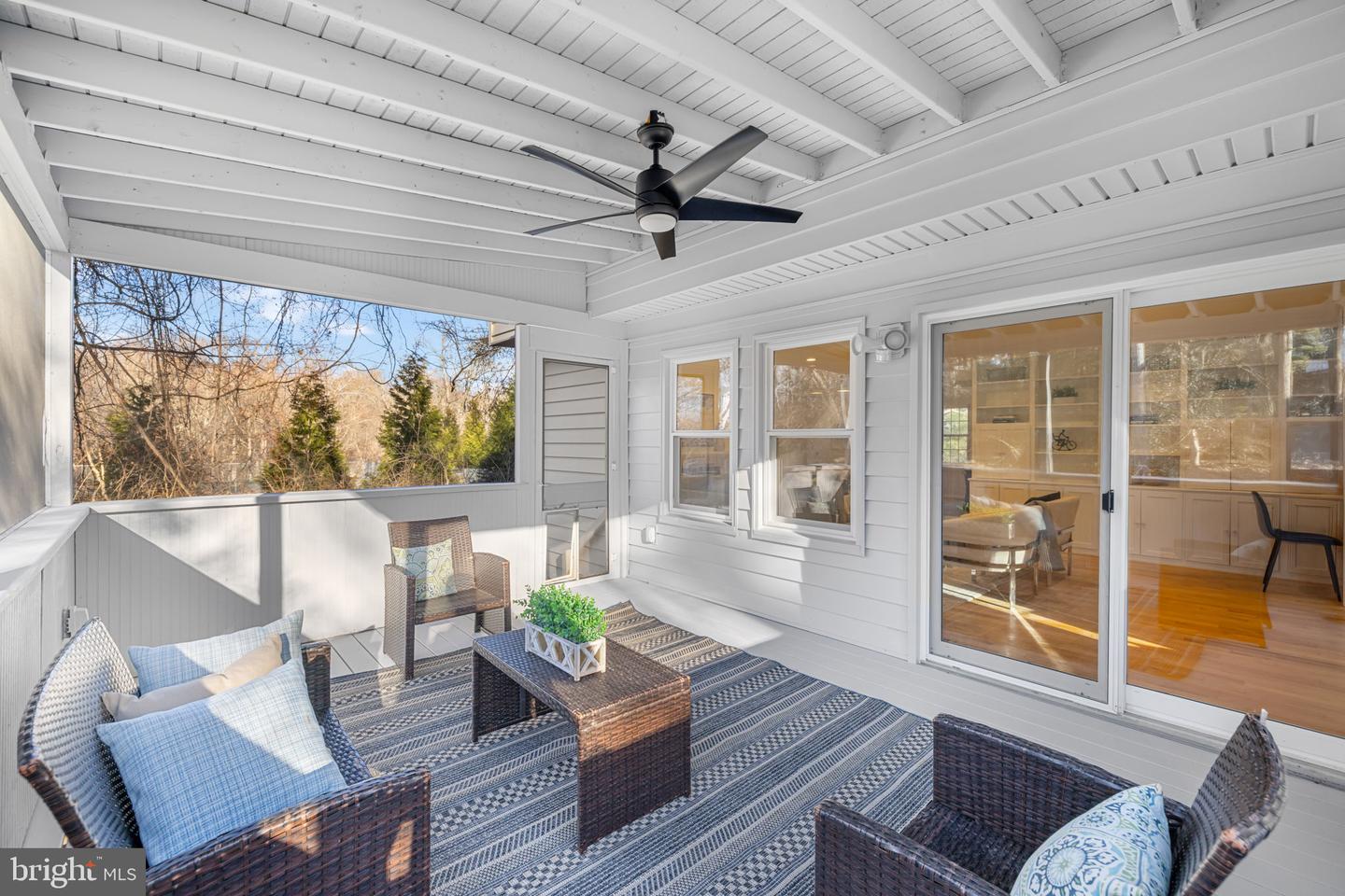 1446 LAUREL HILL RD, VIENNA, Virginia 22182, 4 Bedrooms Bedrooms, ,3 BathroomsBathrooms,Residential,For sale,1446 LAUREL HILL RD,VAFX2281972 MLS # VAFX2281972