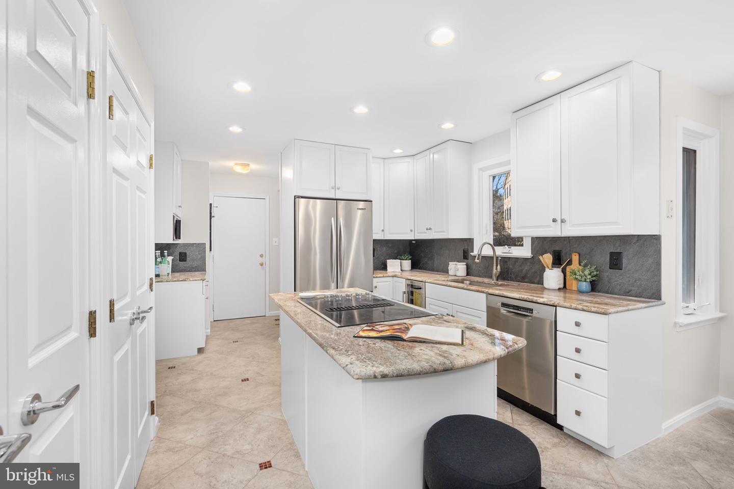 1446 LAUREL HILL RD, VIENNA, Virginia 22182, 4 Bedrooms Bedrooms, ,3 BathroomsBathrooms,Residential,For sale,1446 LAUREL HILL RD,VAFX2281972 MLS # VAFX2281972