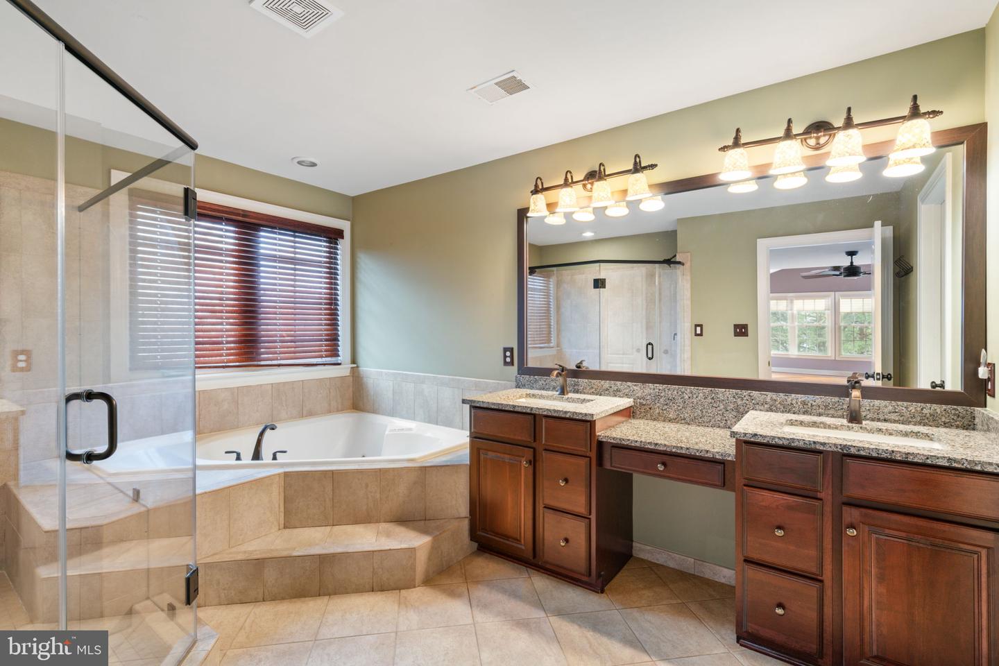 9084 ACADIA PARK DR, BRISTOW, Virginia 20136, 4 Bedrooms Bedrooms, ,3 BathroomsBathrooms,Residential,For sale,9084 ACADIA PARK DR,VAPW2108920 MLS # VAPW2108920