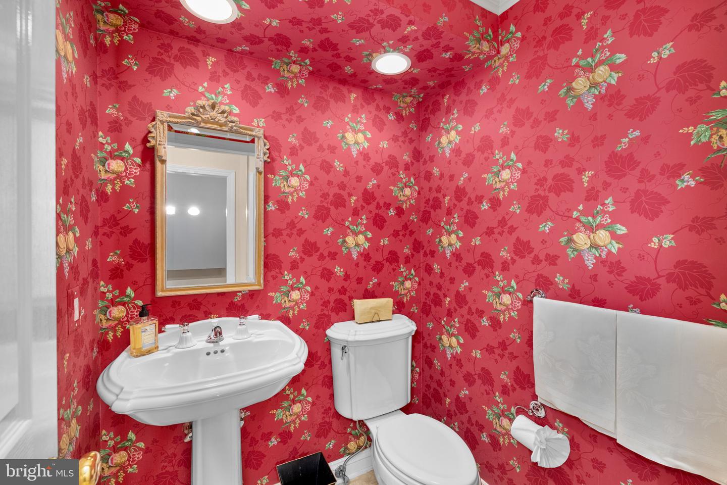 MCLEAN, Virginia 22101, 4 Bedrooms Bedrooms, 25 Rooms Rooms,3 BathroomsBathrooms,Residential,For sale,VAFX2282146 MLS # VAFX2282146 MCLEAN, Virginia 22101, 4 Bedrooms Bedrooms, 25 Rooms Rooms,3 BathroomsBathrooms,Residential,For sale,VAFX2282146 MLS # VAFX2282146