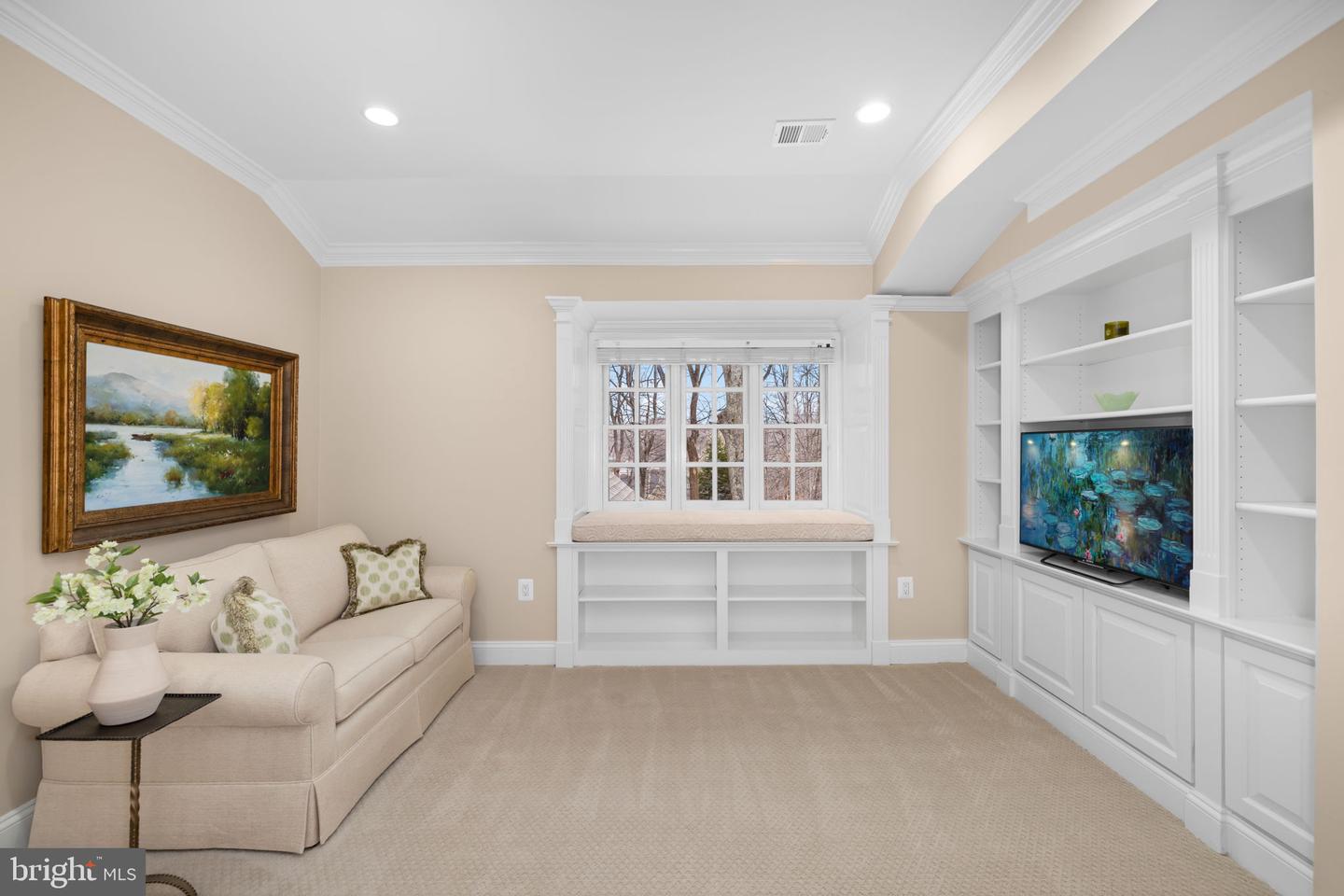 MCLEAN, Virginia 22101, 4 Bedrooms Bedrooms, 25 Rooms Rooms,3 BathroomsBathrooms,Residential,For sale,VAFX2282146 MLS # VAFX2282146 MCLEAN, Virginia 22101, 4 Bedrooms Bedrooms, 25 Rooms Rooms,3 BathroomsBathrooms,Residential,For sale,VAFX2282146 MLS # VAFX2282146