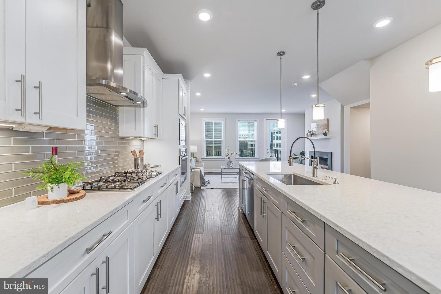 13208 WOODLAND PARK RD, HERNDON, Virginia 20171, 5 Bedrooms Bedrooms, ,3 BathroomsBathrooms,Residential,For sale,13208 WOODLAND PARK RD,VAFX2282274 MLS # VAFX2282274