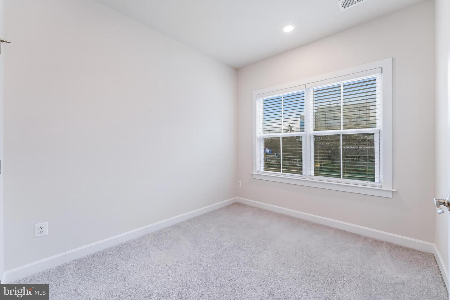 13208 WOODLAND PARK RD, HERNDON, Virginia 20171, 5 Bedrooms Bedrooms, ,3 BathroomsBathrooms,Residential,For sale,13208 WOODLAND PARK RD,VAFX2282274 MLS # VAFX2282274