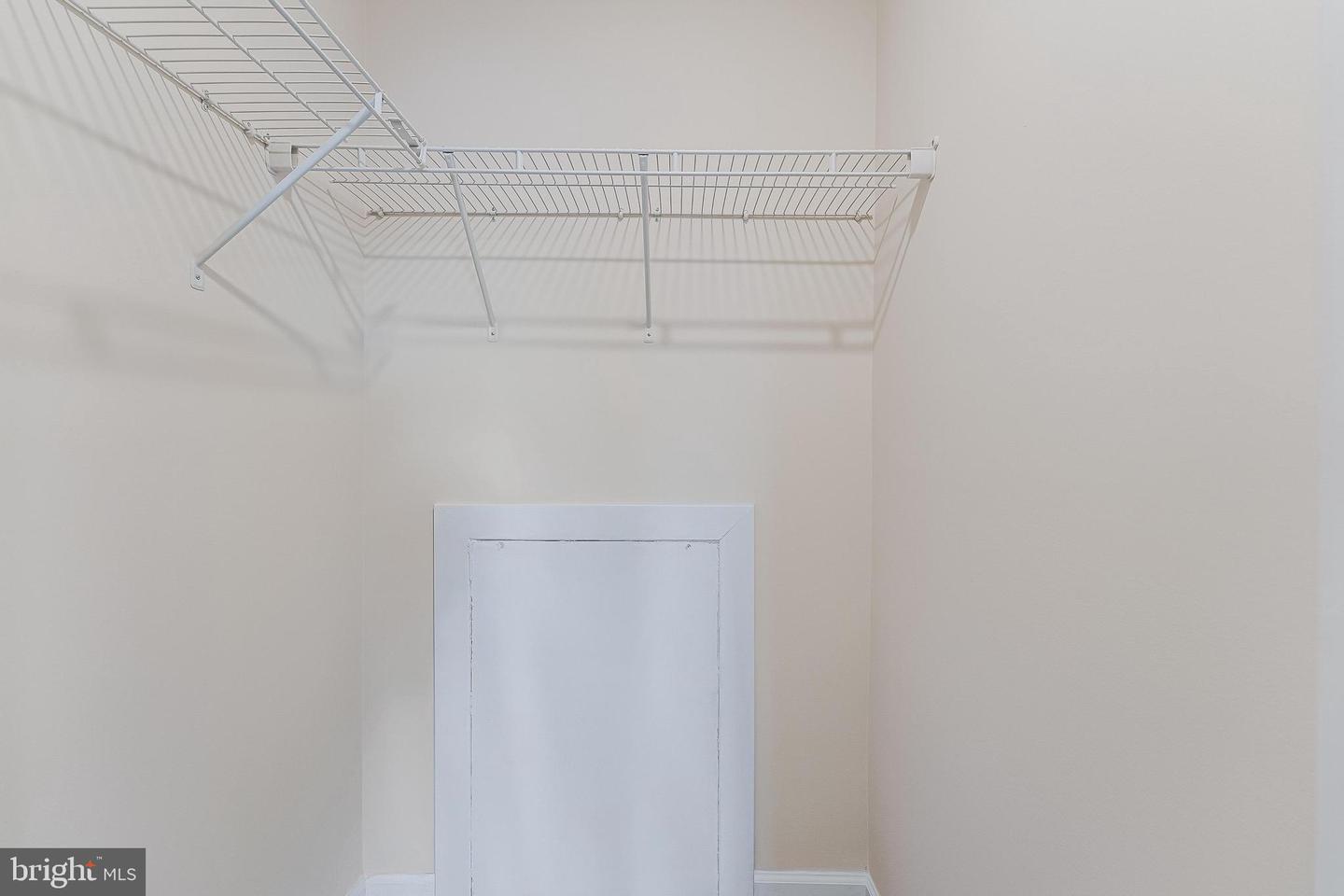 13208 WOODLAND PARK RD, HERNDON, Virginia 20171, 5 Bedrooms Bedrooms, ,3 BathroomsBathrooms,Residential,For sale,13208 WOODLAND PARK RD,VAFX2282274 MLS # VAFX2282274