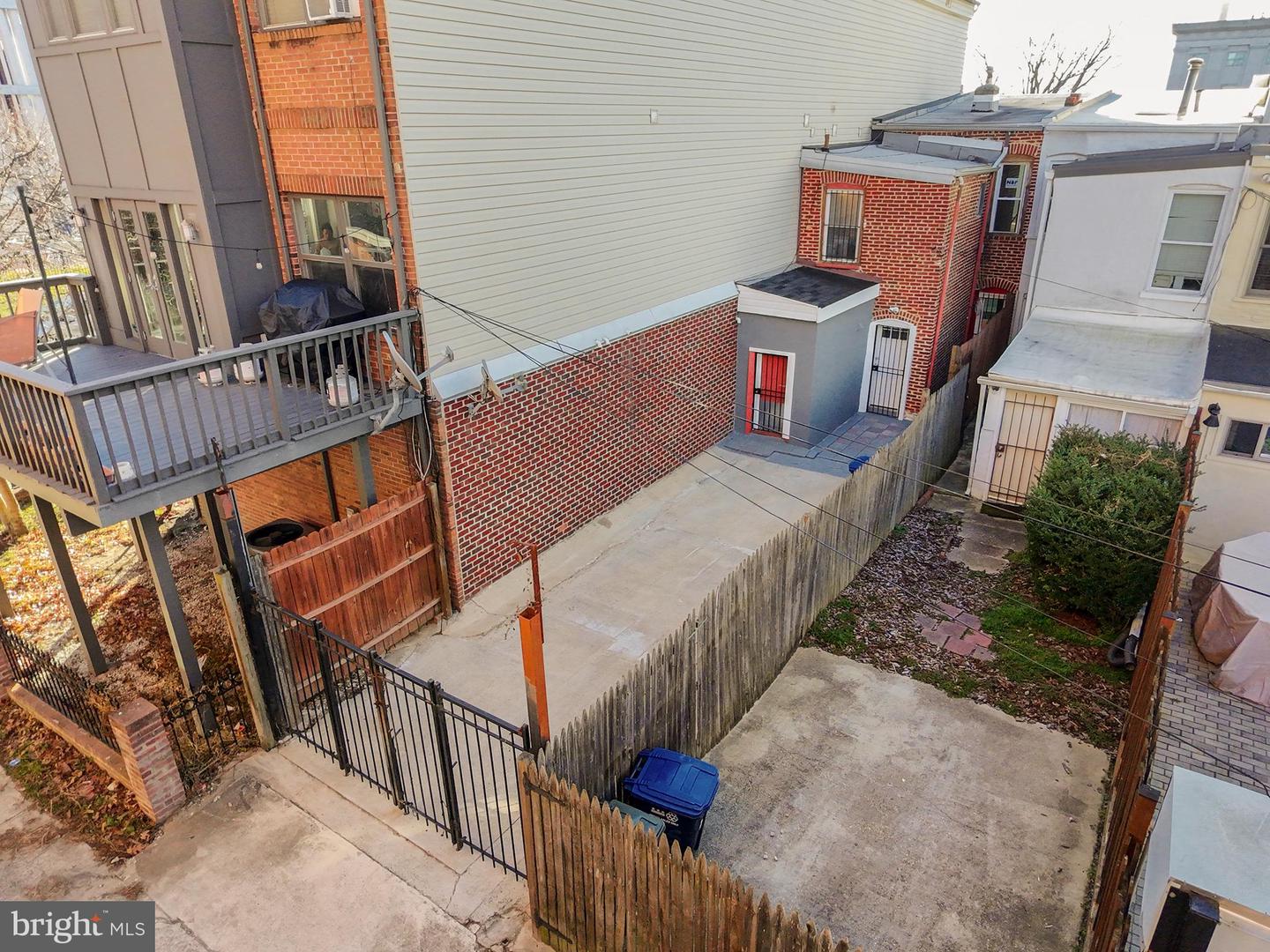 1003 V ST NW, WASHINGTON, District Of Columbia 20001, 2 Bedrooms Bedrooms, ,1 BathroomBathrooms,Residential,For sale,1003 V ST NW,DCDC2234806 MLS # DCDC2234806