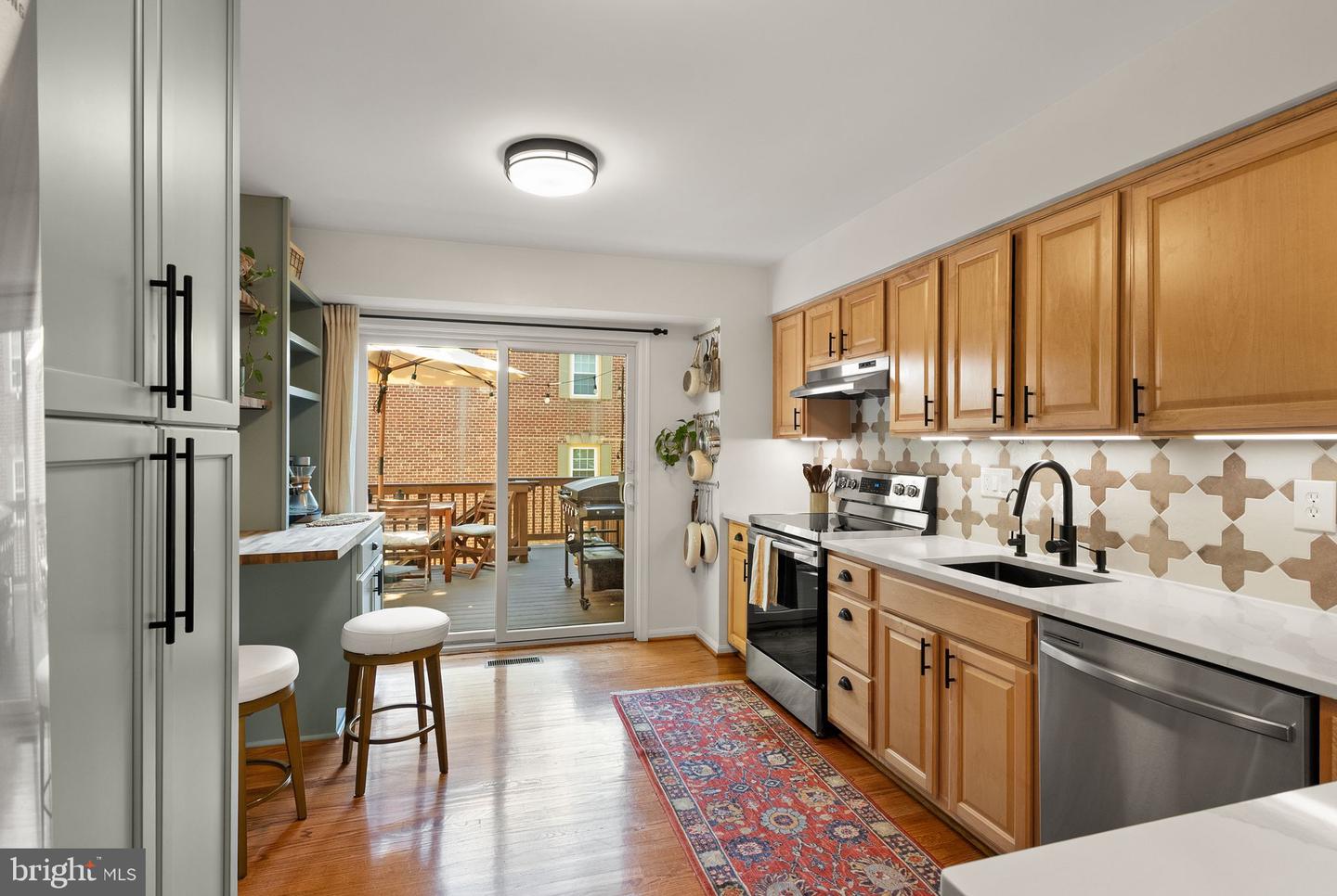 9607 LAKE BRADDOCK DR, BURKE, Virginia 22015, 3 Bedrooms Bedrooms, ,3 BathroomsBathrooms,Residential,For sale,9607 LAKE BRADDOCK DR,VAFX2282392 MLS # VAFX2282392