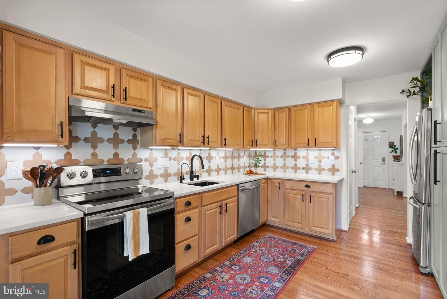 9607 LAKE BRADDOCK DR, BURKE, Virginia 22015, 3 Bedrooms Bedrooms, ,3 BathroomsBathrooms,Residential,For sale,9607 LAKE BRADDOCK DR,VAFX2282392 MLS # VAFX2282392