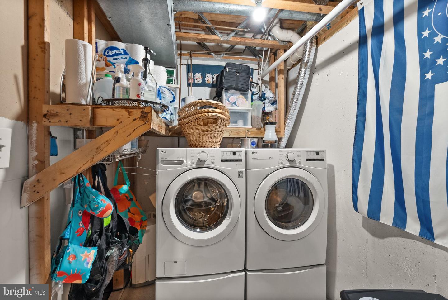 9607 LAKE BRADDOCK DR, BURKE, Virginia 22015, 3 Bedrooms Bedrooms, ,3 BathroomsBathrooms,Residential,For sale,9607 LAKE BRADDOCK DR,VAFX2282392 MLS # VAFX2282392