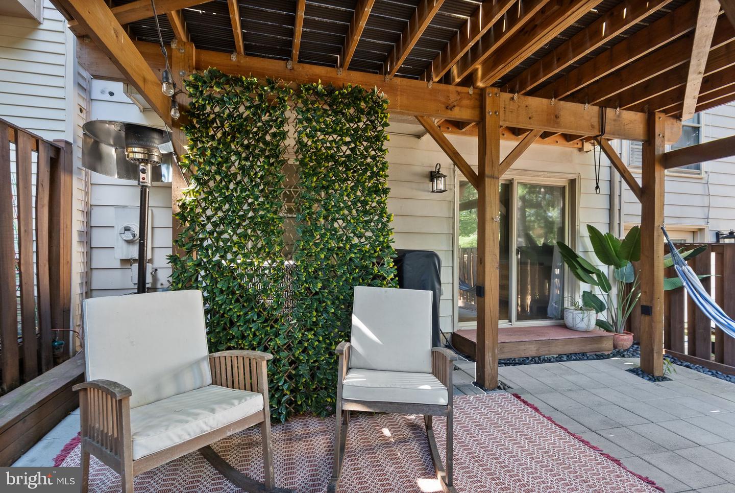 9607 LAKE BRADDOCK DR, BURKE, Virginia 22015, 3 Bedrooms Bedrooms, ,3 BathroomsBathrooms,Residential,For sale,9607 LAKE BRADDOCK DR,VAFX2282392 MLS # VAFX2282392