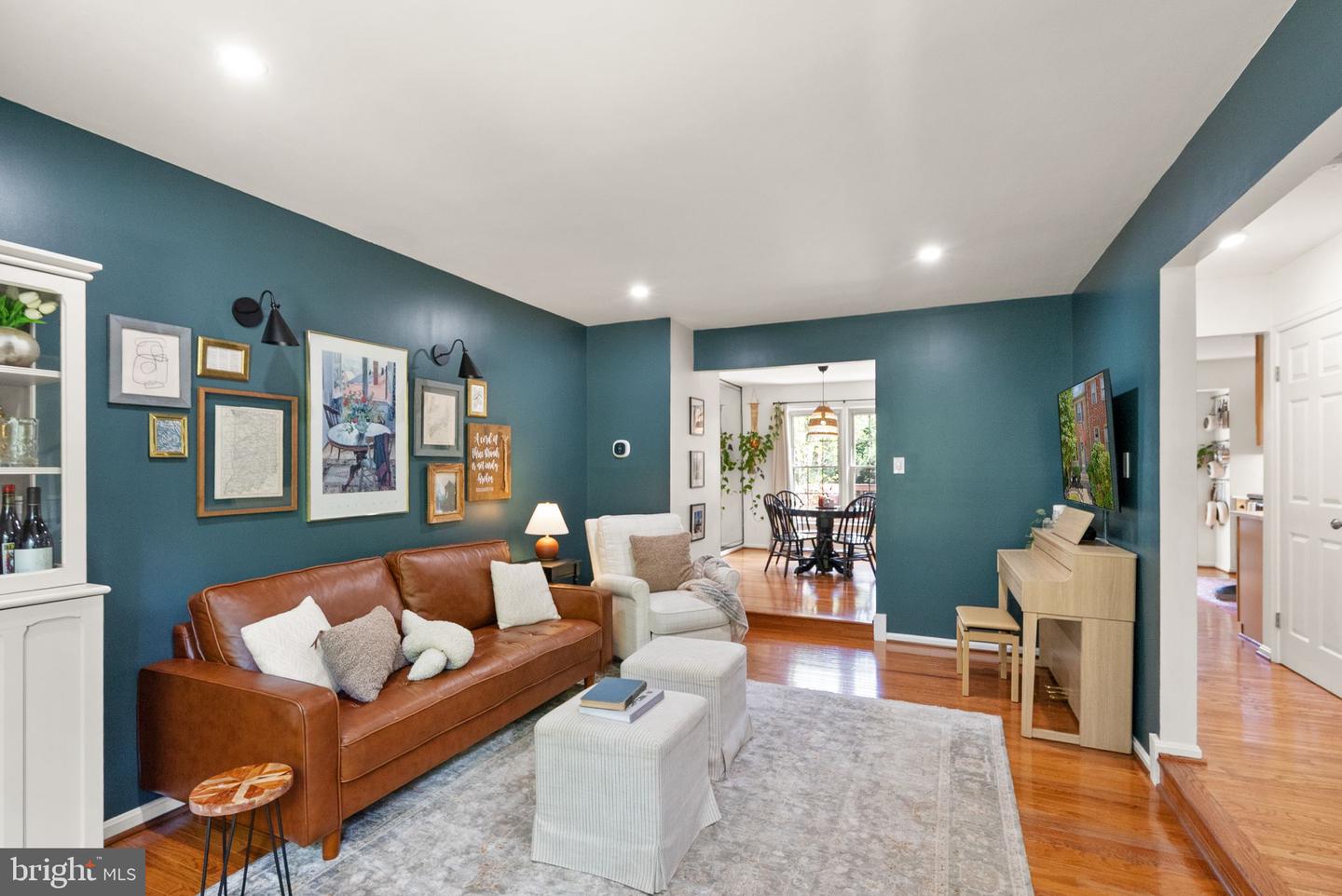 9607 LAKE BRADDOCK DR, BURKE, Virginia 22015, 3 Bedrooms Bedrooms, ,3 BathroomsBathrooms,Residential,For sale,9607 LAKE BRADDOCK DR,VAFX2282392 MLS # VAFX2282392