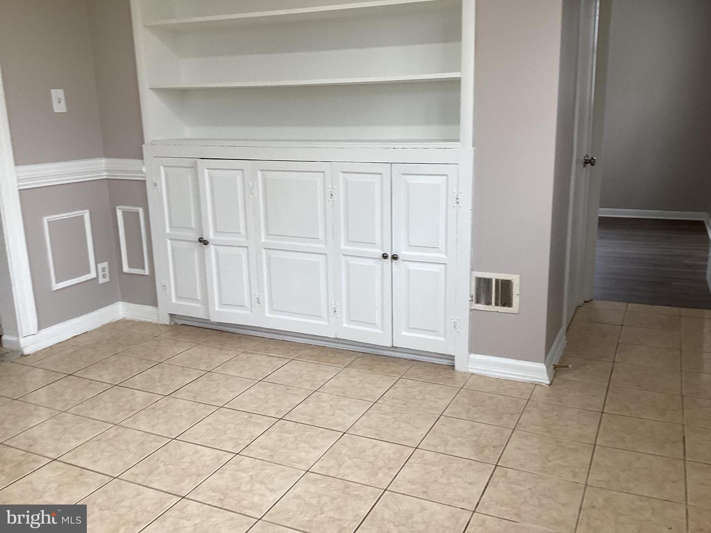 250 MANASSAS, MANASSAS PARK, Virginia 20111, 6 Bedrooms Bedrooms, ,2 BathroomsBathrooms,Residential,For sale,250 MANASSAS,VAPW2109104 MLS # VAPW2109104