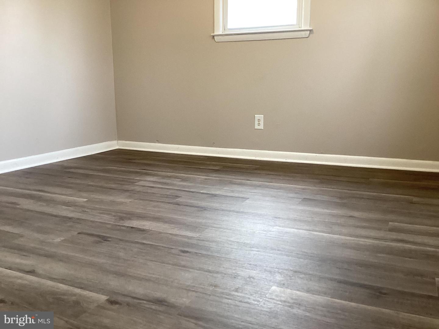 250 MANASSAS, MANASSAS PARK, Virginia 20111, 6 Bedrooms Bedrooms, ,2 BathroomsBathrooms,Residential,For sale,250 MANASSAS,VAPW2109104 MLS # VAPW2109104