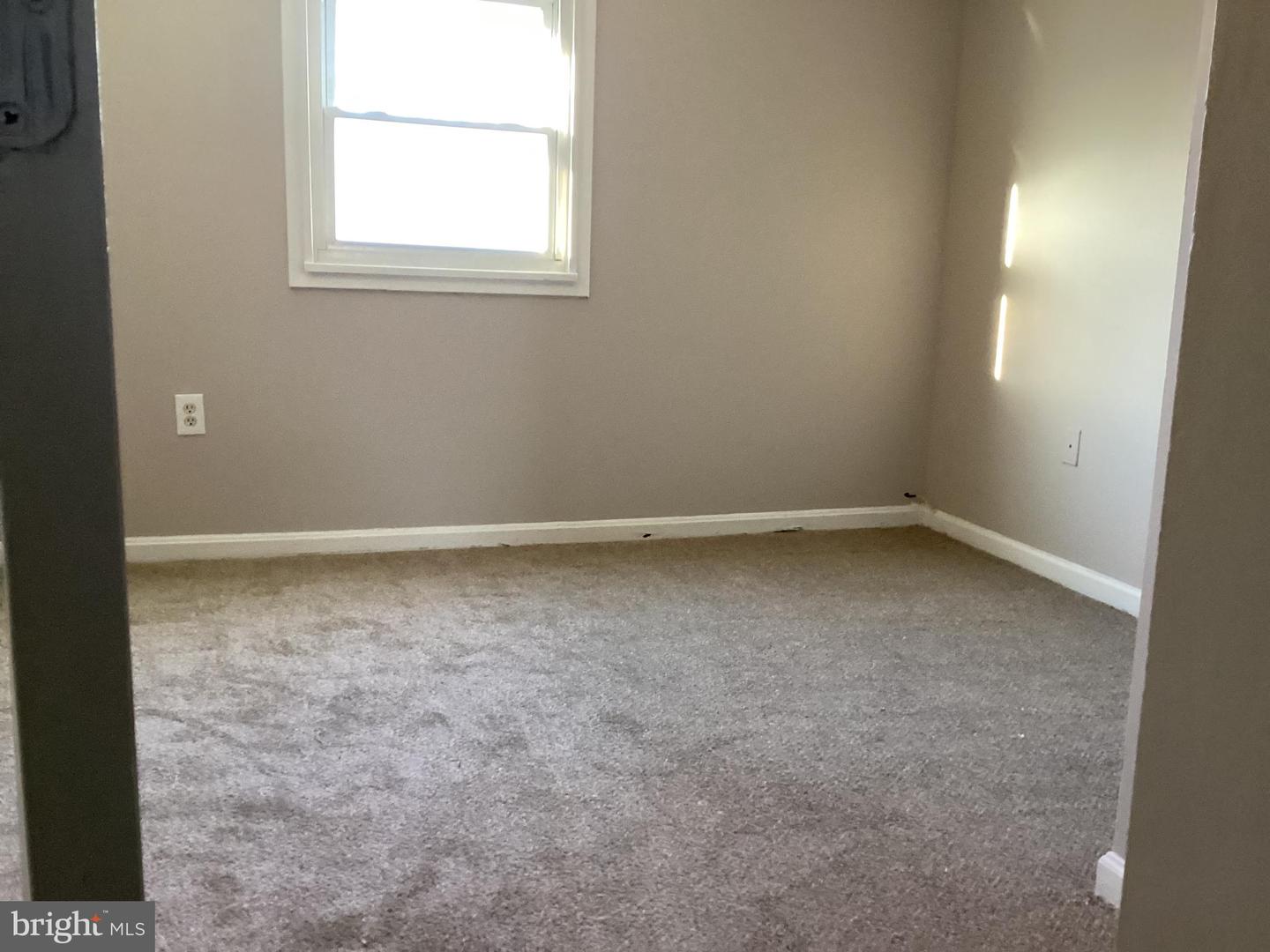 250 MANASSAS, MANASSAS PARK, Virginia 20111, 6 Bedrooms Bedrooms, ,2 BathroomsBathrooms,Residential,For sale,250 MANASSAS,VAPW2109104 MLS # VAPW2109104