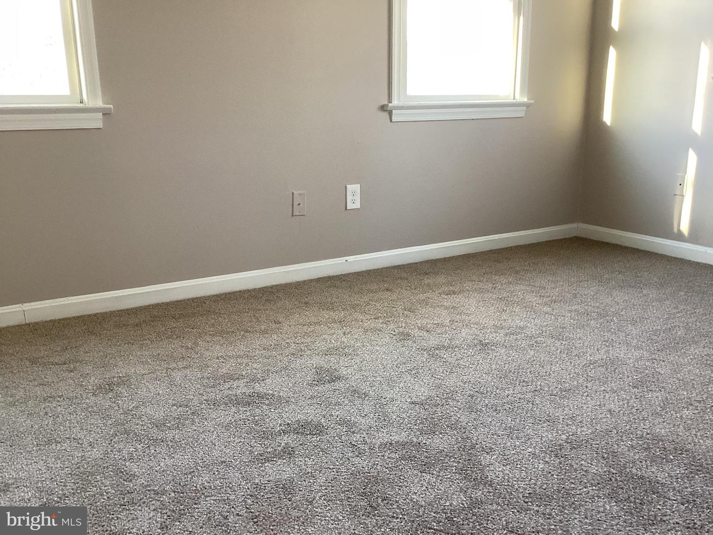 250 MANASSAS, MANASSAS PARK, Virginia 20111, 6 Bedrooms Bedrooms, ,2 BathroomsBathrooms,Residential,For sale,250 MANASSAS,VAPW2109104 MLS # VAPW2109104