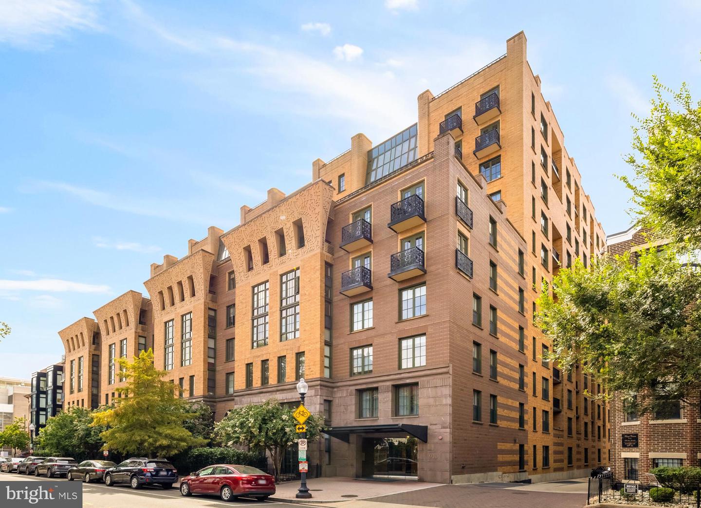 910 M ST NW #325, WASHINGTON, District Of Columbia 20001, 1 Bedroom Bedrooms, ,2 BathroomsBathrooms,Residential,For sale,910 M ST NW #325,DCDC2234904 MLS # DCDC2234904