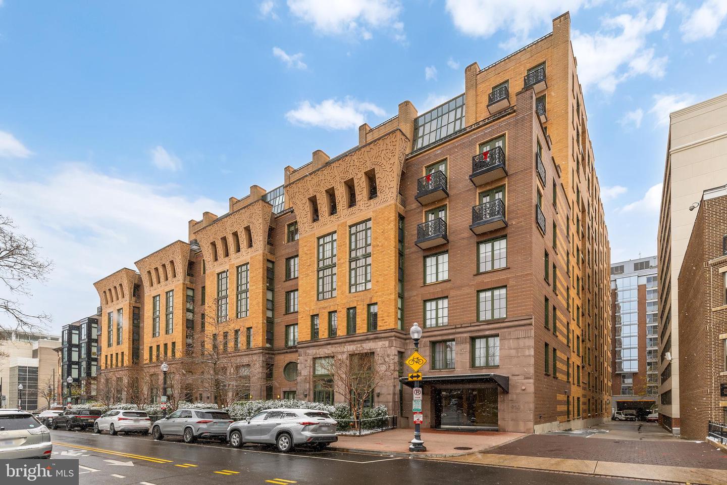 910 M ST NW #325, WASHINGTON, District Of Columbia 20001, 1 Bedroom Bedrooms, ,2 BathroomsBathrooms,Residential,For sale,910 M ST NW #325,DCDC2234904 MLS # DCDC2234904