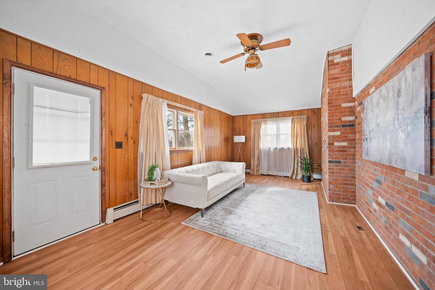 8411 IMPALLA DR, MANASSAS, Virginia 20110, 4 Bedrooms Bedrooms, ,3 BathroomsBathrooms,Residential,For sale,8411 IMPALLA DR,VAPW2109156 MLS # VAPW2109156