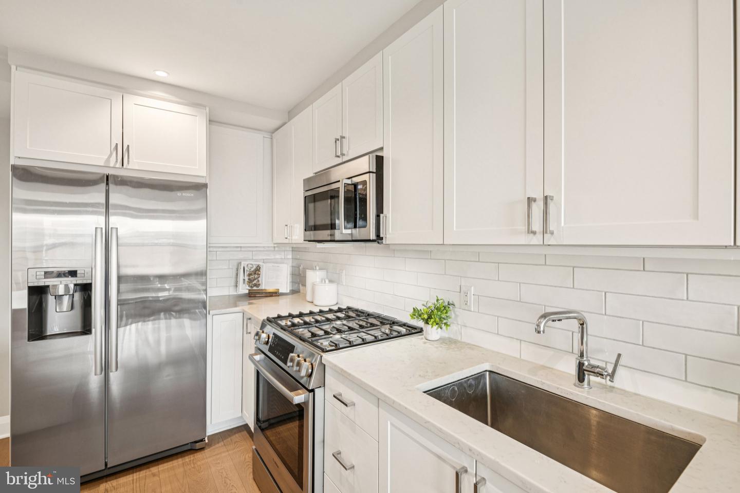 925 N FAIRFAX ST #908, ALEXANDRIA, Virginia 22314, 1 Bedroom Bedrooms, ,1 BathroomBathrooms,Residential,For sale,925 N FAIRFAX ST #908,VAAX2052432 MLS # VAAX2052432