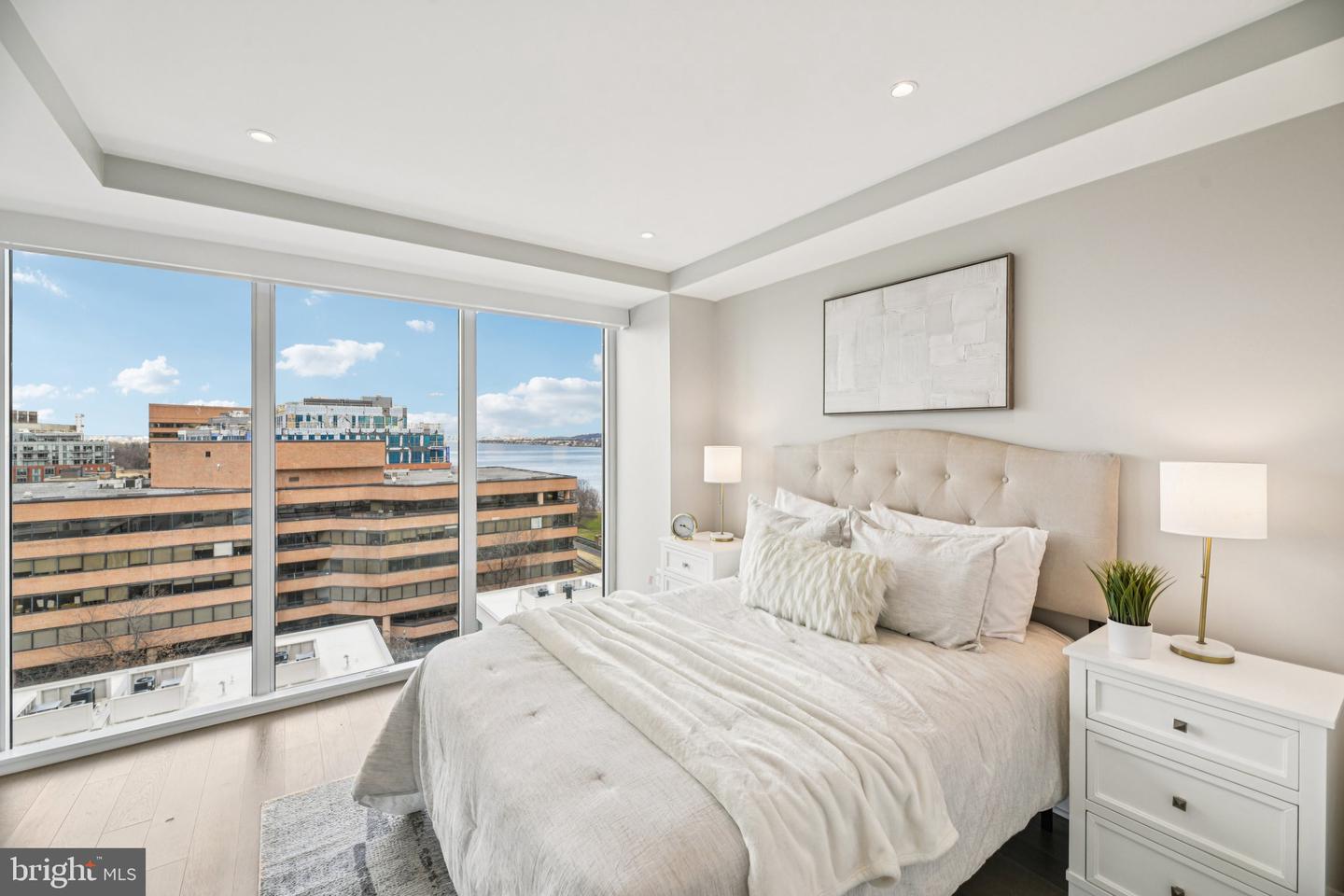 925 N FAIRFAX ST #908, ALEXANDRIA, Virginia 22314, 1 Bedroom Bedrooms, ,1 BathroomBathrooms,Residential,For sale,925 N FAIRFAX ST #908,VAAX2052432 MLS # VAAX2052432
