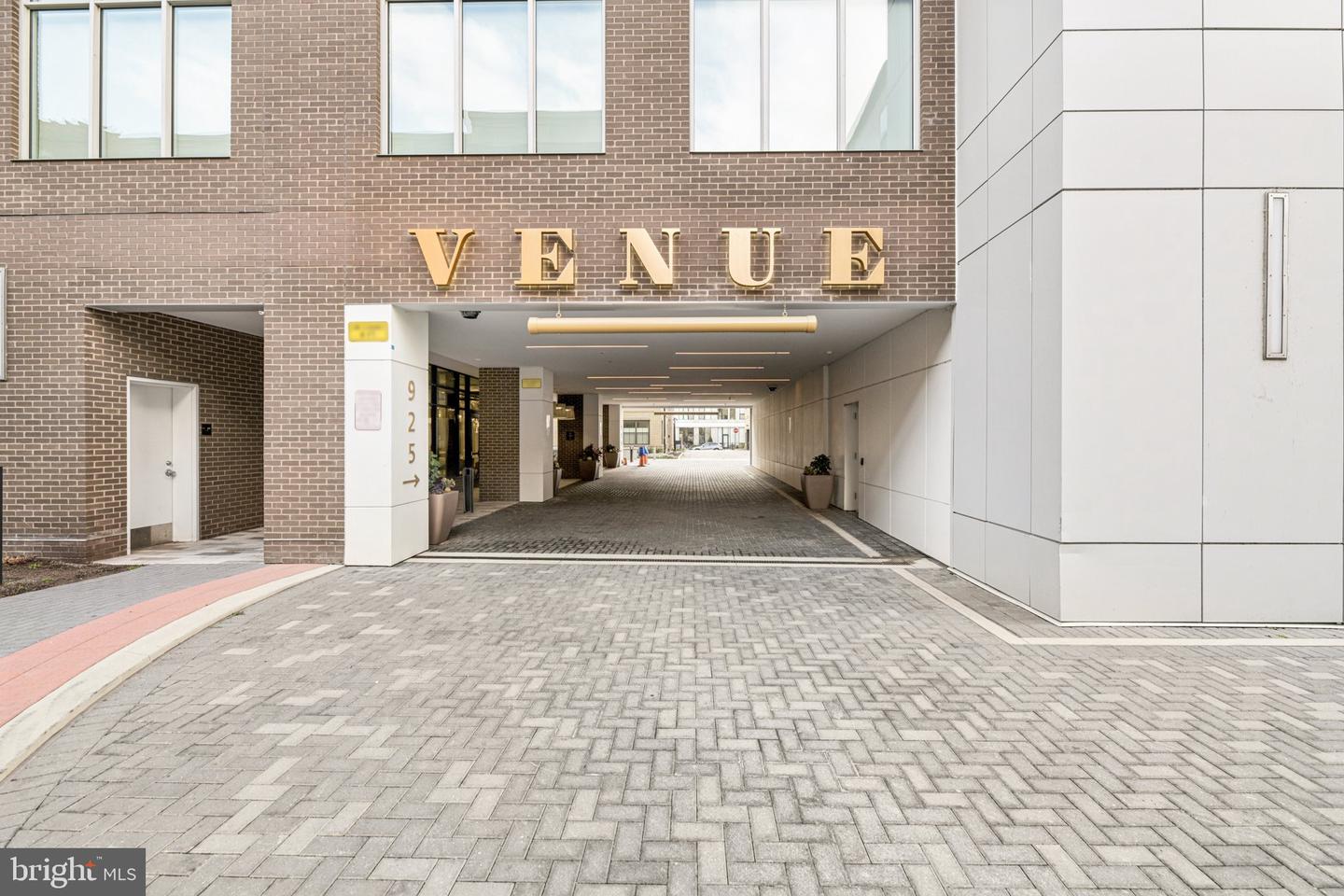 925 N FAIRFAX ST #908, ALEXANDRIA, Virginia 22314, 1 Bedroom Bedrooms, ,1 BathroomBathrooms,Residential,For sale,925 N FAIRFAX ST #908,VAAX2052432 MLS # VAAX2052432