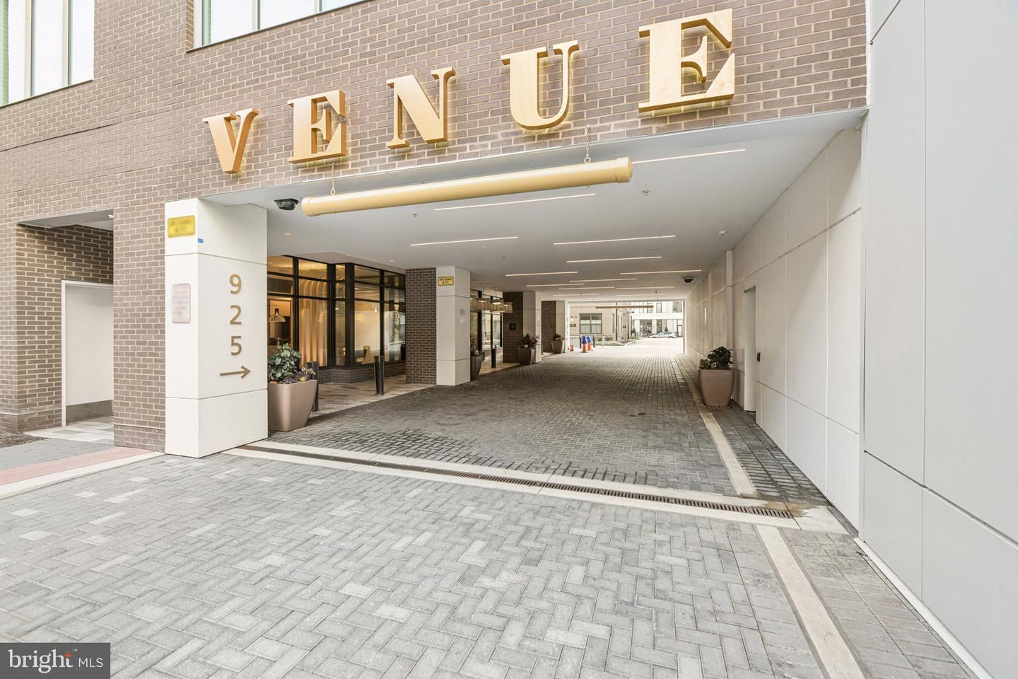 925 N FAIRFAX ST #908, ALEXANDRIA, Virginia 22314, 1 Bedroom Bedrooms, ,1 BathroomBathrooms,Residential,For sale,925 N FAIRFAX ST #908,VAAX2052432 MLS # VAAX2052432
