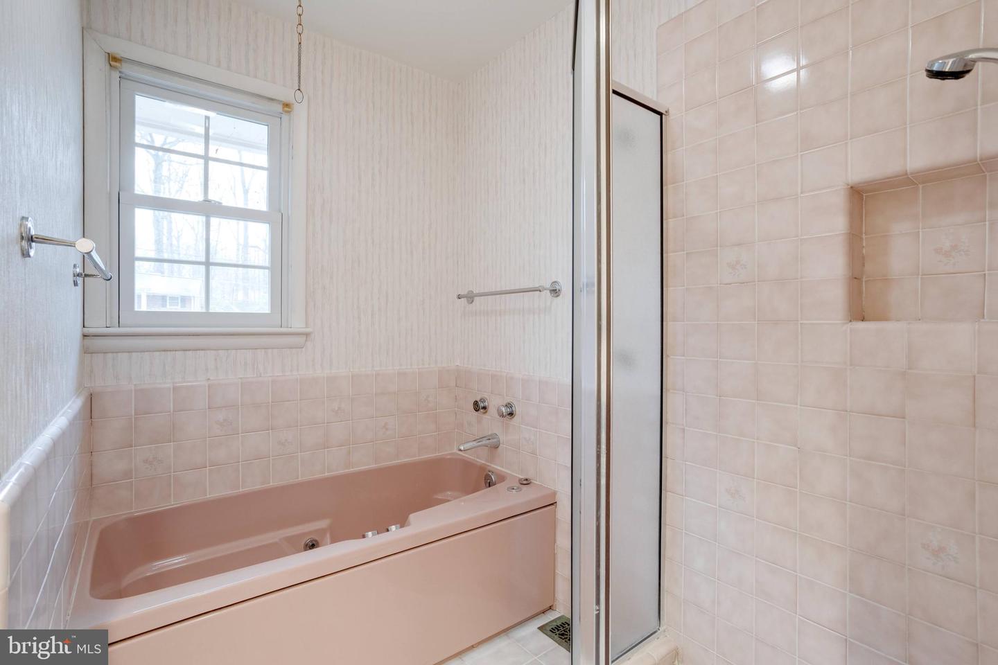 9018 HAMILTON DR, FAIRFAX, Virginia 22031, 4 Bedrooms Bedrooms, ,3 BathroomsBathrooms,Residential,For sale,9018 HAMILTON DR,VAFX2282718 MLS # VAFX2282718