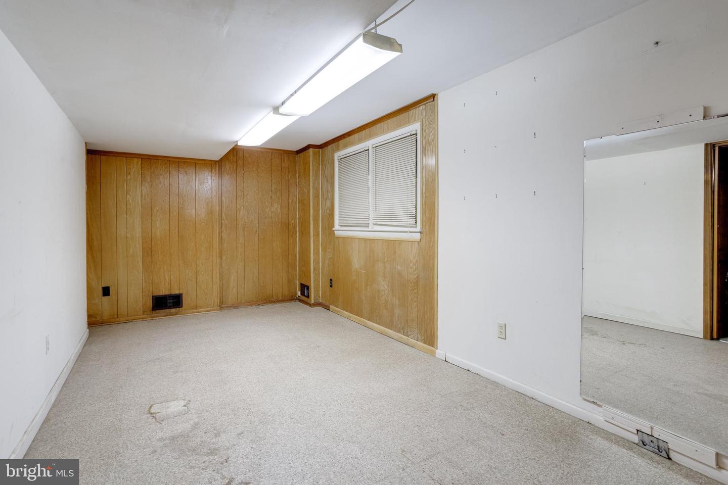 9018 HAMILTON DR, FAIRFAX, Virginia 22031, 4 Bedrooms Bedrooms, ,3 BathroomsBathrooms,Residential,For sale,9018 HAMILTON DR,VAFX2282718 MLS # VAFX2282718