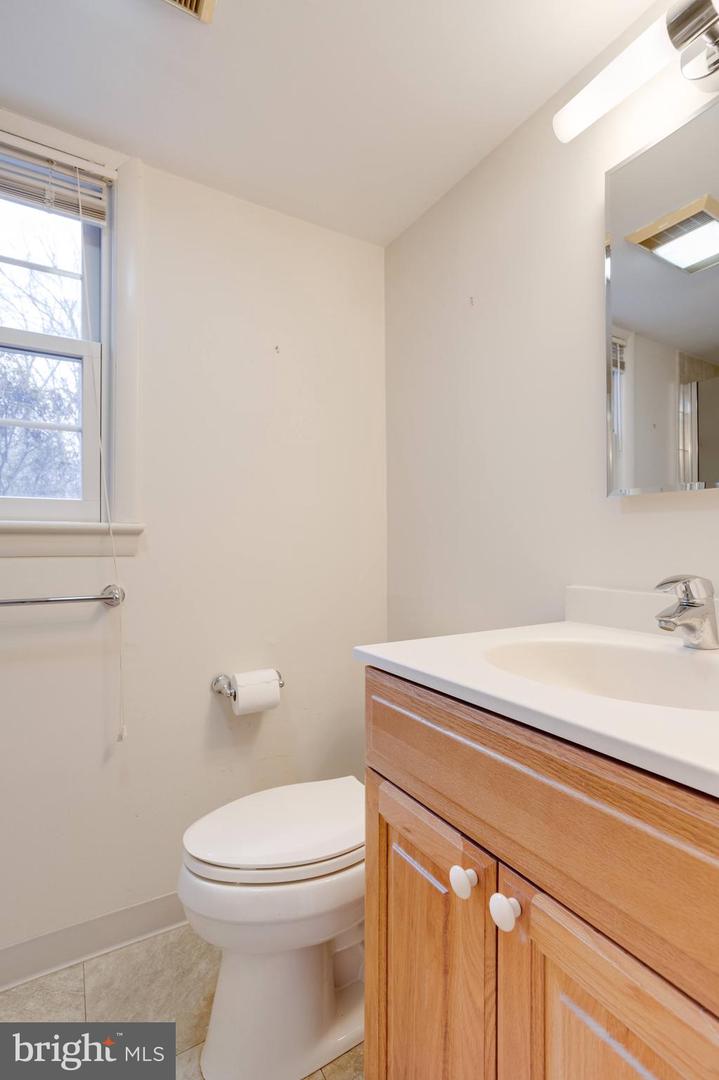 9018 HAMILTON DR, FAIRFAX, Virginia 22031, 4 Bedrooms Bedrooms, ,3 BathroomsBathrooms,Residential,For sale,9018 HAMILTON DR,VAFX2282718 MLS # VAFX2282718