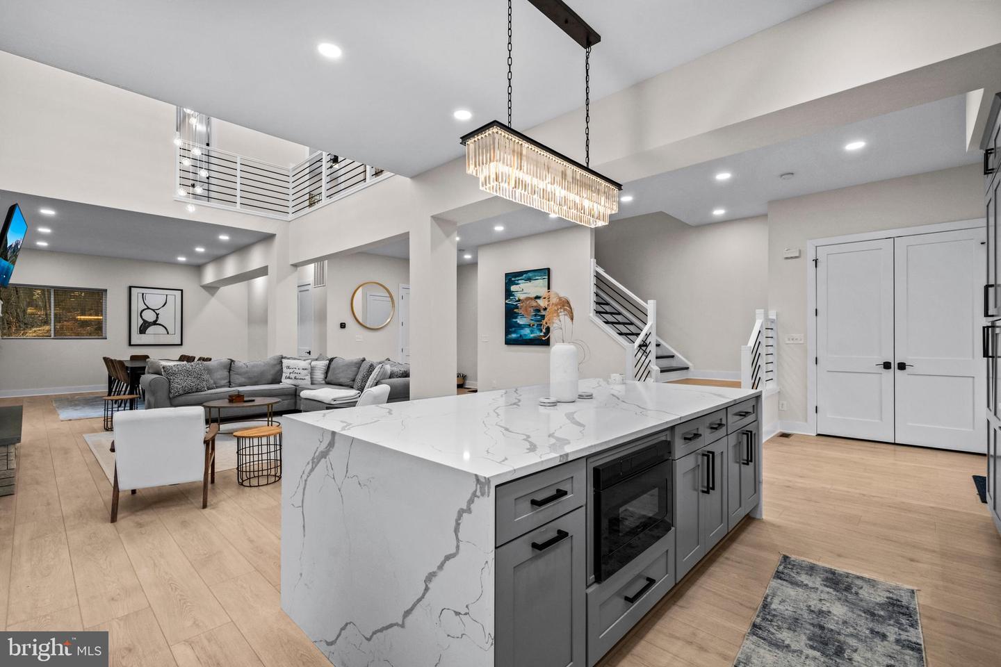 13543 HANGING ROCK LN, LOVETTSVILLE, Virginia 20180, 4 Bedrooms Bedrooms, ,4 BathroomsBathrooms,Residential,For sale,13543 HANGING ROCK LN,VALO2112532 MLS # VALO2112532