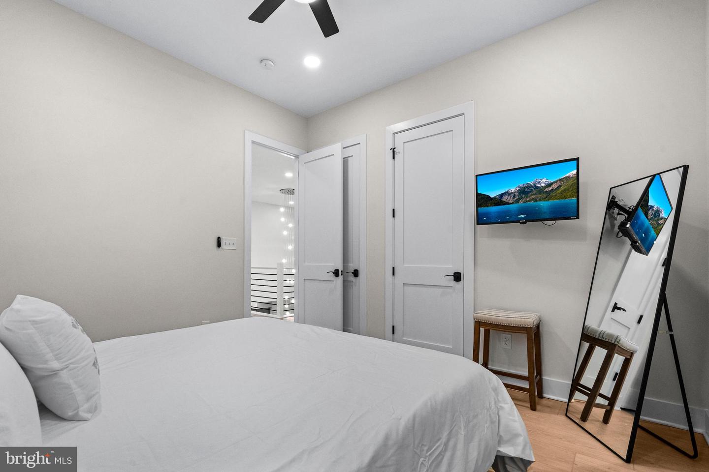 13543 HANGING ROCK LN, LOVETTSVILLE, Virginia 20180, 4 Bedrooms Bedrooms, ,4 BathroomsBathrooms,Residential,For sale,13543 HANGING ROCK LN,VALO2112532 MLS # VALO2112532