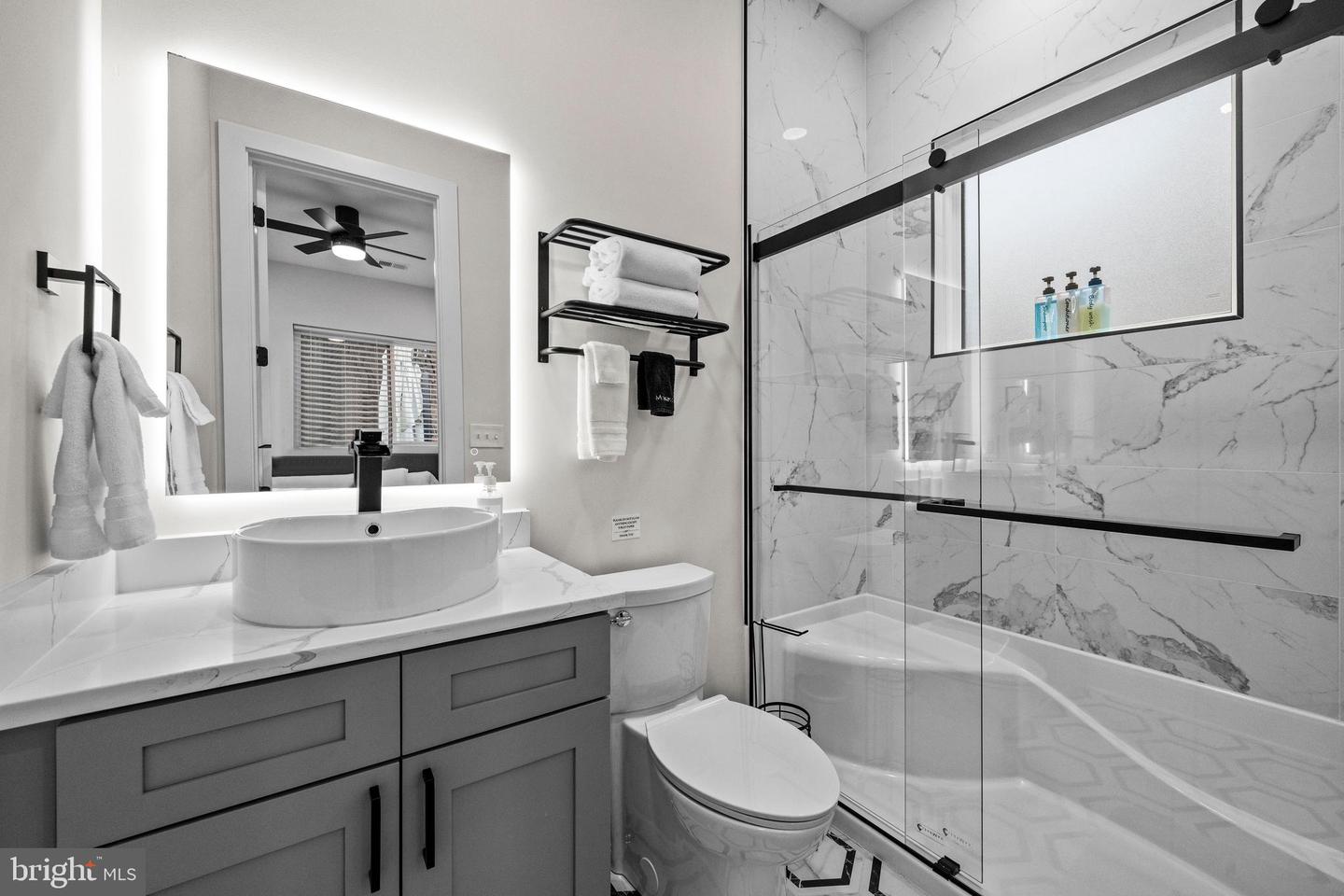 13543 HANGING ROCK LN, LOVETTSVILLE, Virginia 20180, 4 Bedrooms Bedrooms, ,4 BathroomsBathrooms,Residential,For sale,13543 HANGING ROCK LN,VALO2112532 MLS # VALO2112532