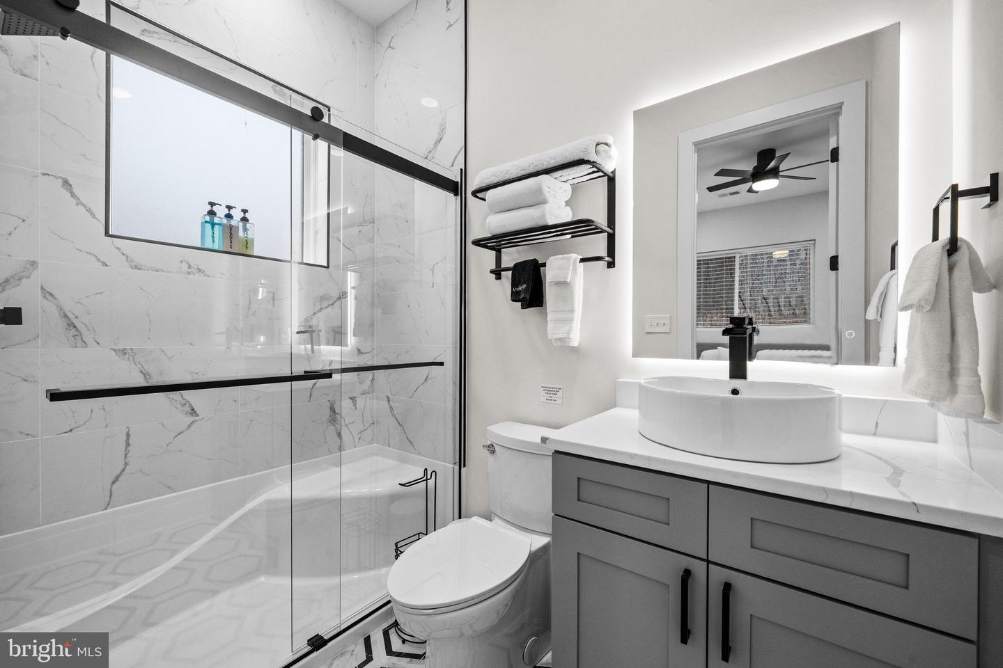 13543 HANGING ROCK LN, LOVETTSVILLE, Virginia 20180, 4 Bedrooms Bedrooms, ,4 BathroomsBathrooms,Residential,For sale,13543 HANGING ROCK LN,VALO2112532 MLS # VALO2112532