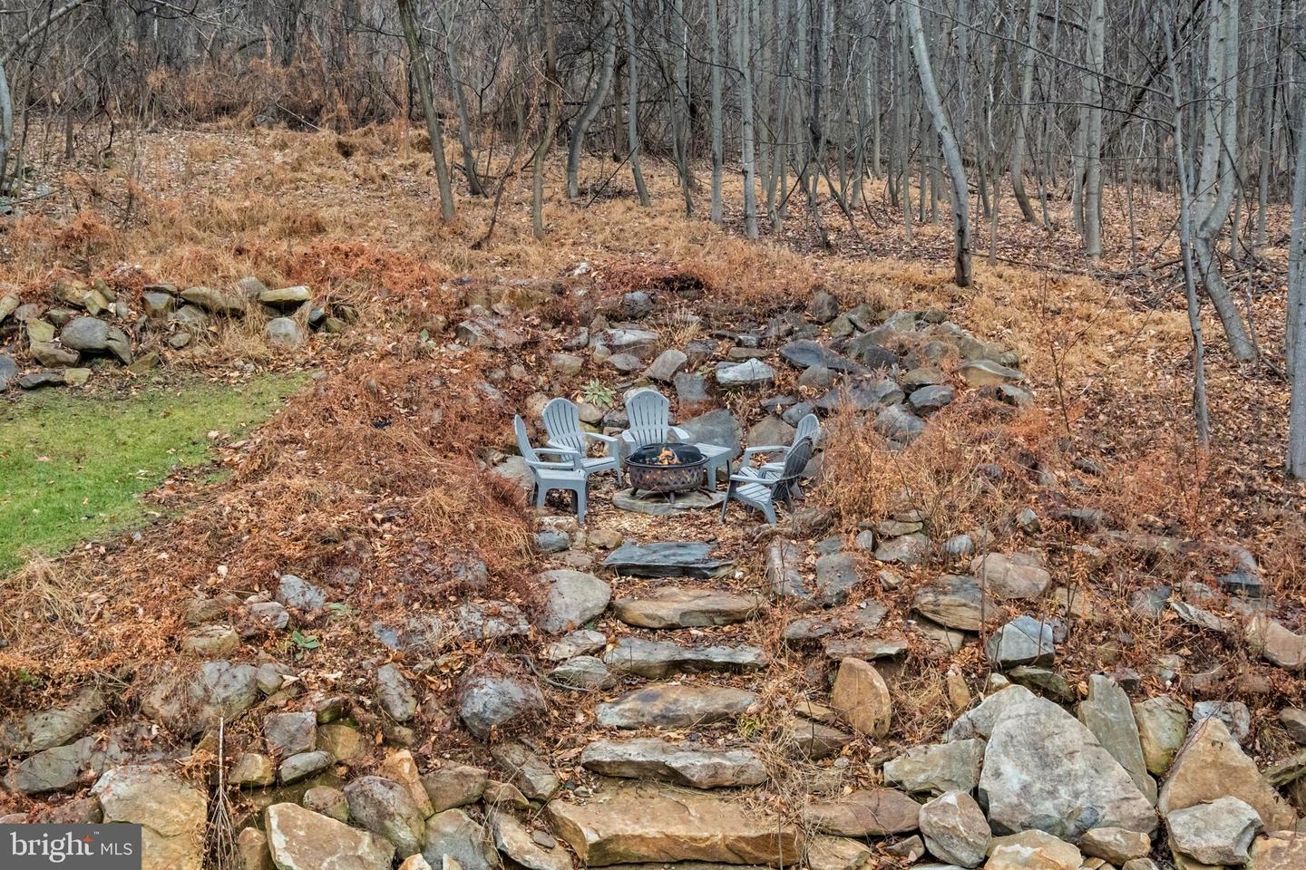 13543 HANGING ROCK LN, LOVETTSVILLE, Virginia 20180, 4 Bedrooms Bedrooms, ,4 BathroomsBathrooms,Residential,For sale,13543 HANGING ROCK LN,VALO2112532 MLS # VALO2112532