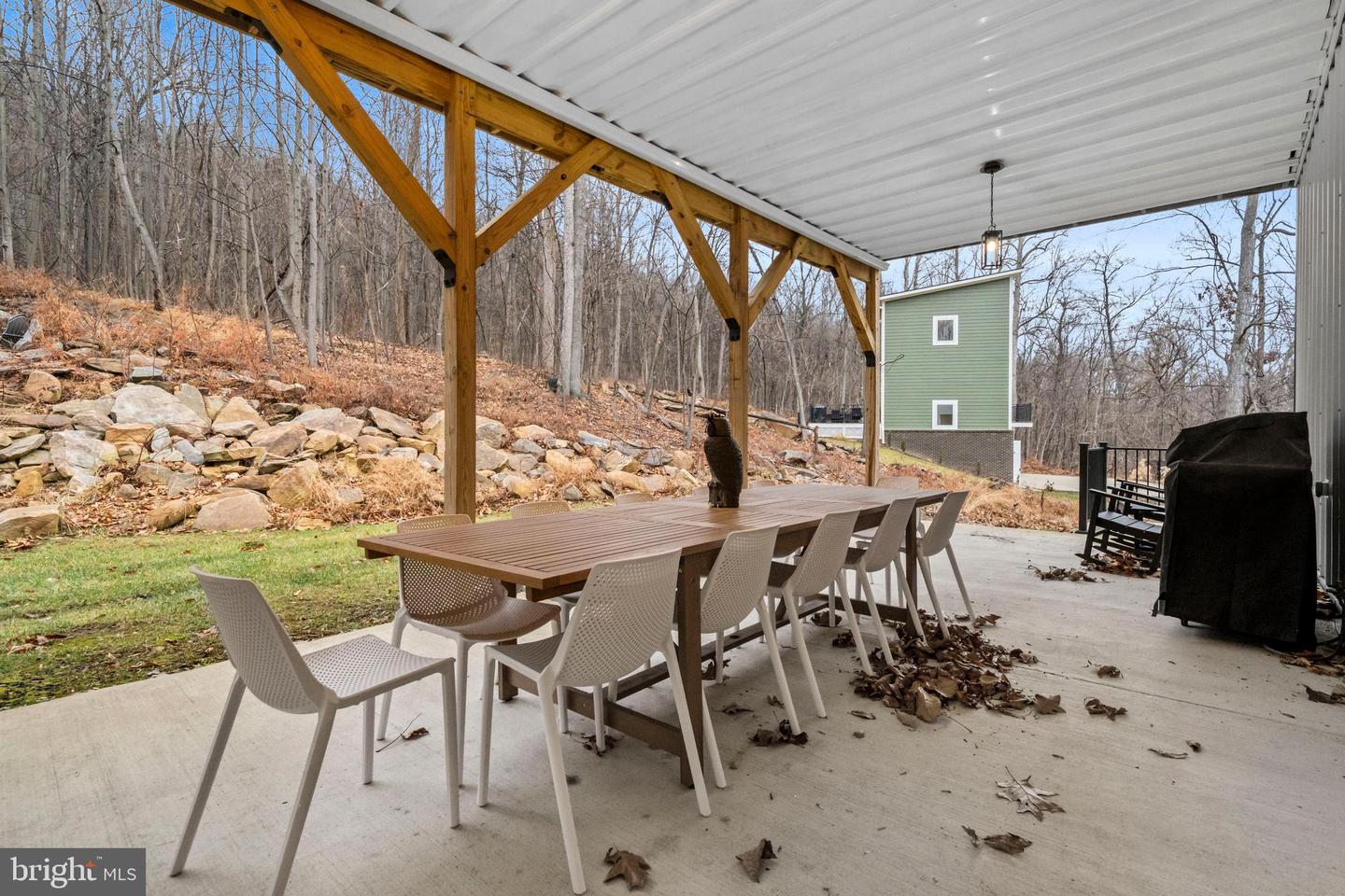 13543 HANGING ROCK LN, LOVETTSVILLE, Virginia 20180, 4 Bedrooms Bedrooms, ,4 BathroomsBathrooms,Residential,For sale,13543 HANGING ROCK LN,VALO2112532 MLS # VALO2112532