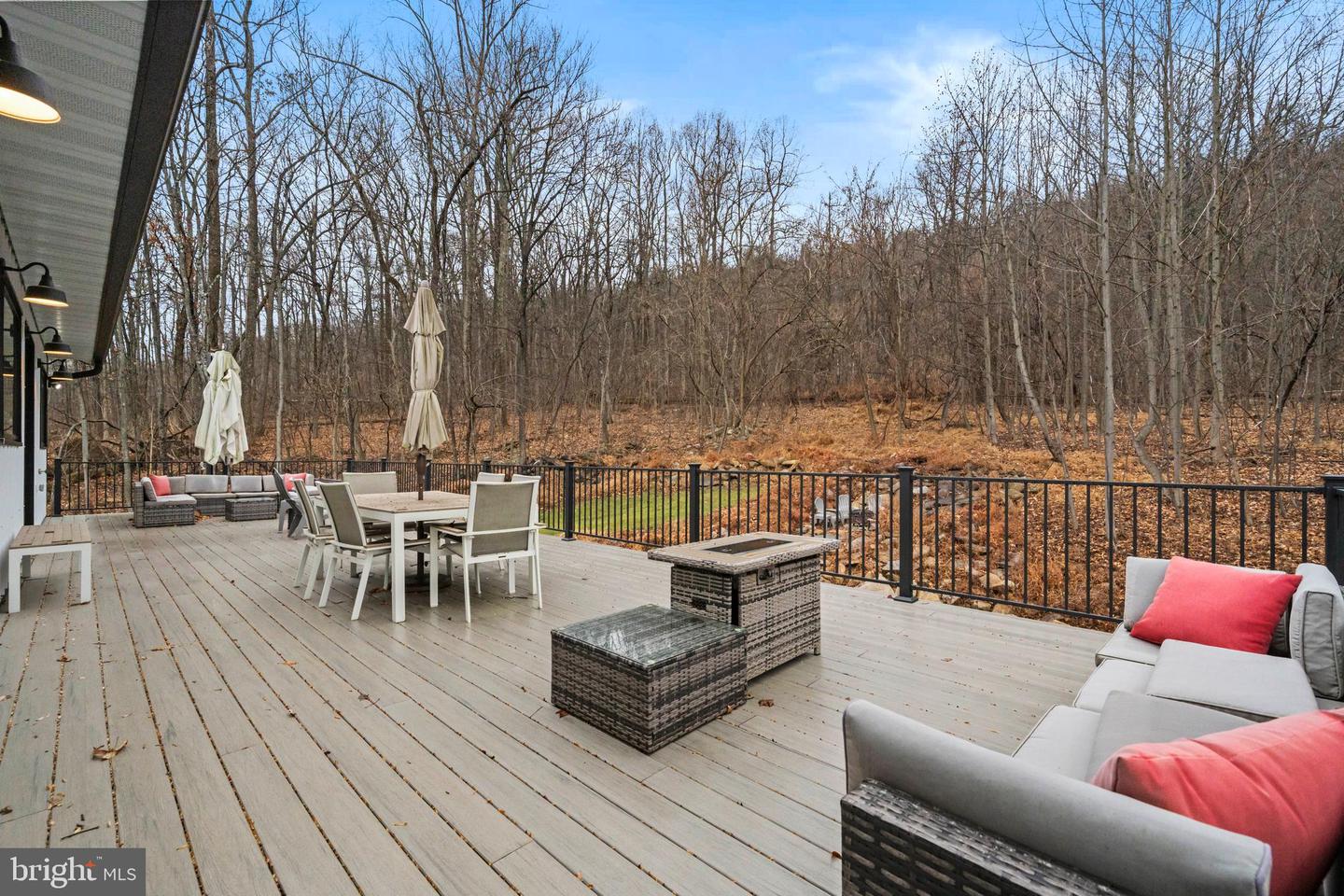 13543 HANGING ROCK LN, LOVETTSVILLE, Virginia 20180, 4 Bedrooms Bedrooms, ,4 BathroomsBathrooms,Residential,For sale,13543 HANGING ROCK LN,VALO2112532 MLS # VALO2112532