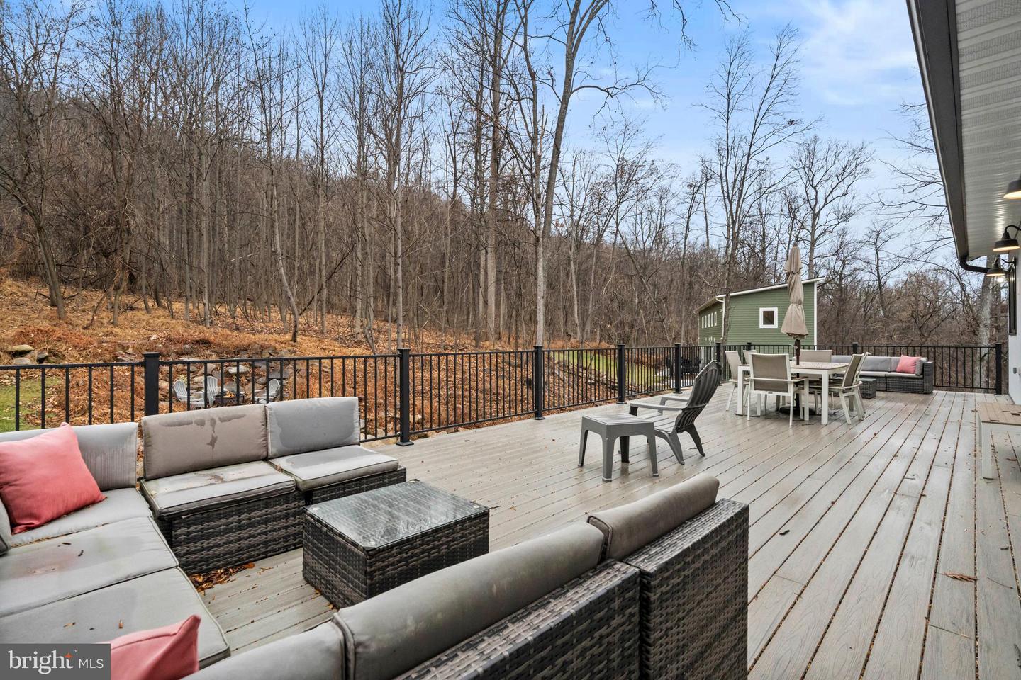 13543 HANGING ROCK LN, LOVETTSVILLE, Virginia 20180, 4 Bedrooms Bedrooms, ,4 BathroomsBathrooms,Residential,For sale,13543 HANGING ROCK LN,VALO2112532 MLS # VALO2112532