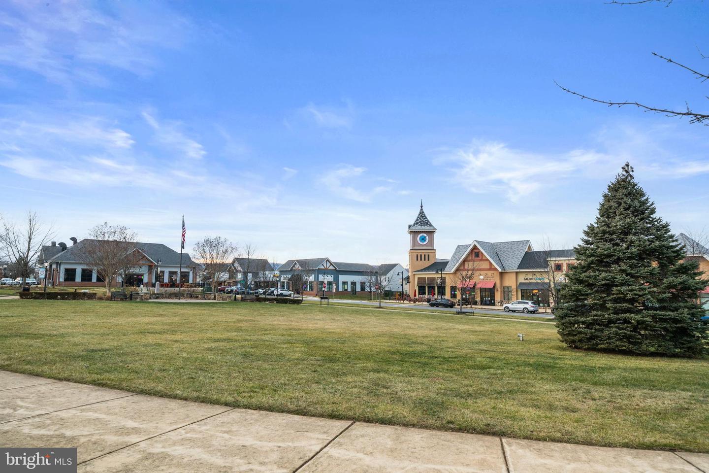 13543 HANGING ROCK LN, LOVETTSVILLE, Virginia 20180, 4 Bedrooms Bedrooms, ,4 BathroomsBathrooms,Residential,For sale,13543 HANGING ROCK LN,VALO2112532 MLS # VALO2112532